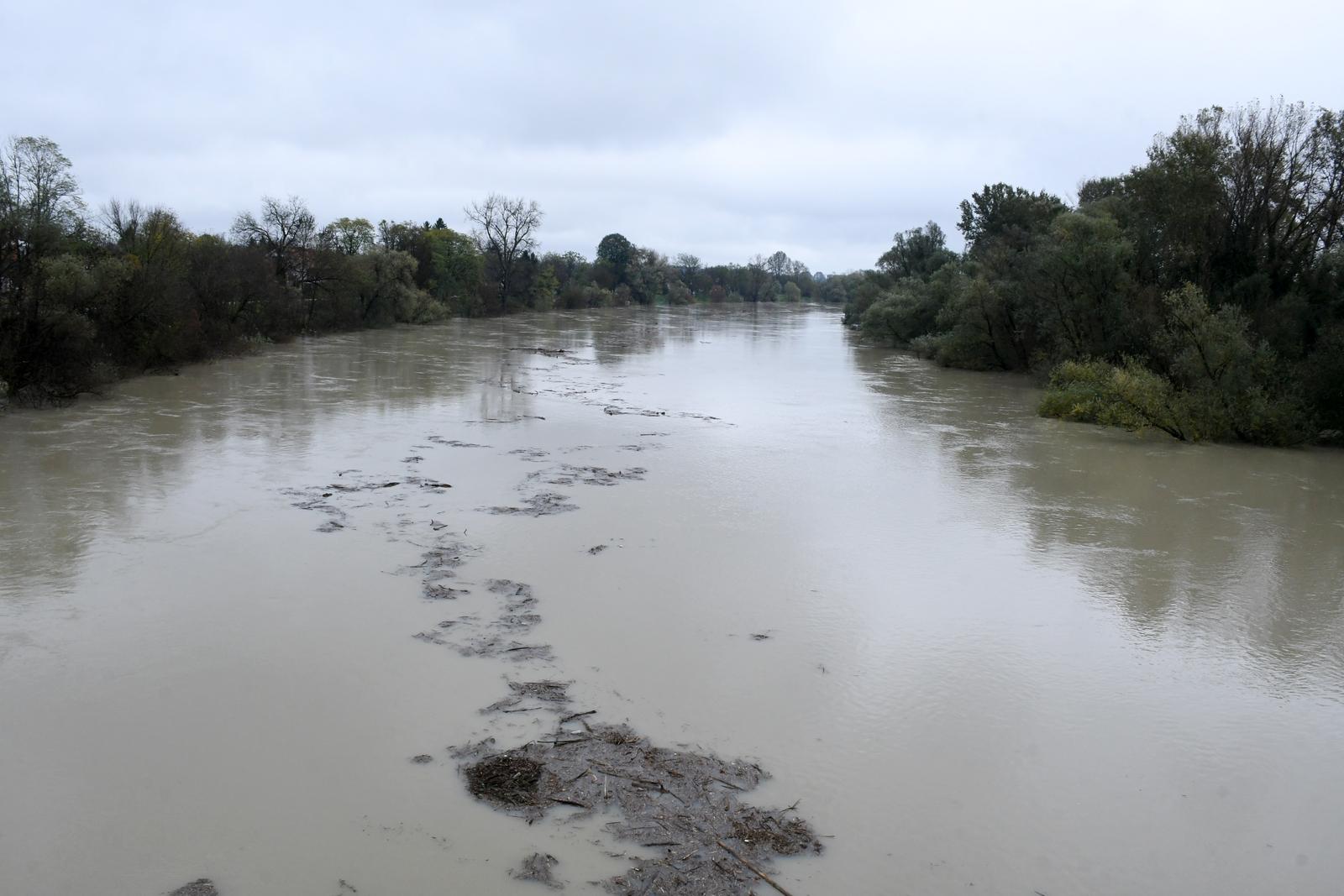 Sisak: Vodostaj rijeke Save u laganom je porastu