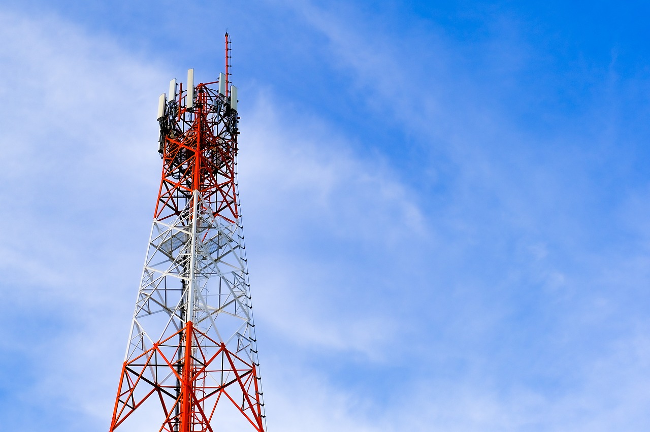 telecommunications-tower-6609432_1280
