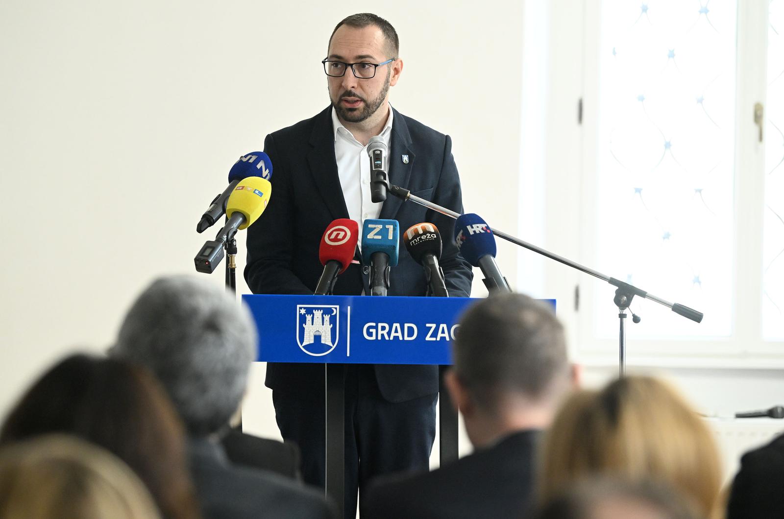 Zagreb: Obilazak cjelovito obnovljene Gimnazije Tituš Brezovački