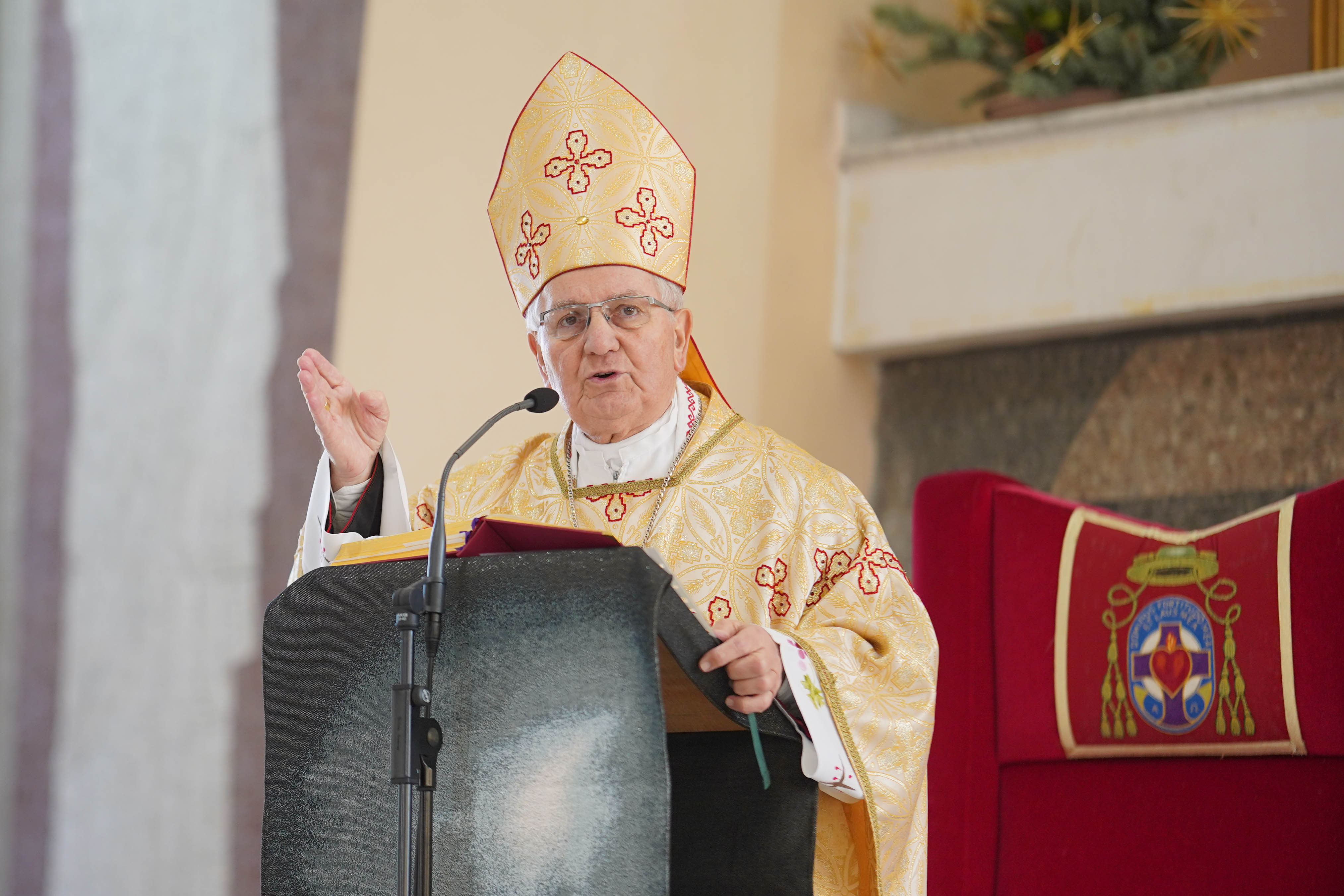 Banja Luka: Božićnu misu vodio biskup Franjo Komarica, prisutan bio i gradonačelnik Stanivuković
