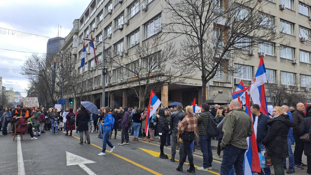1703940749-prosvjed-beograd-3.jpg