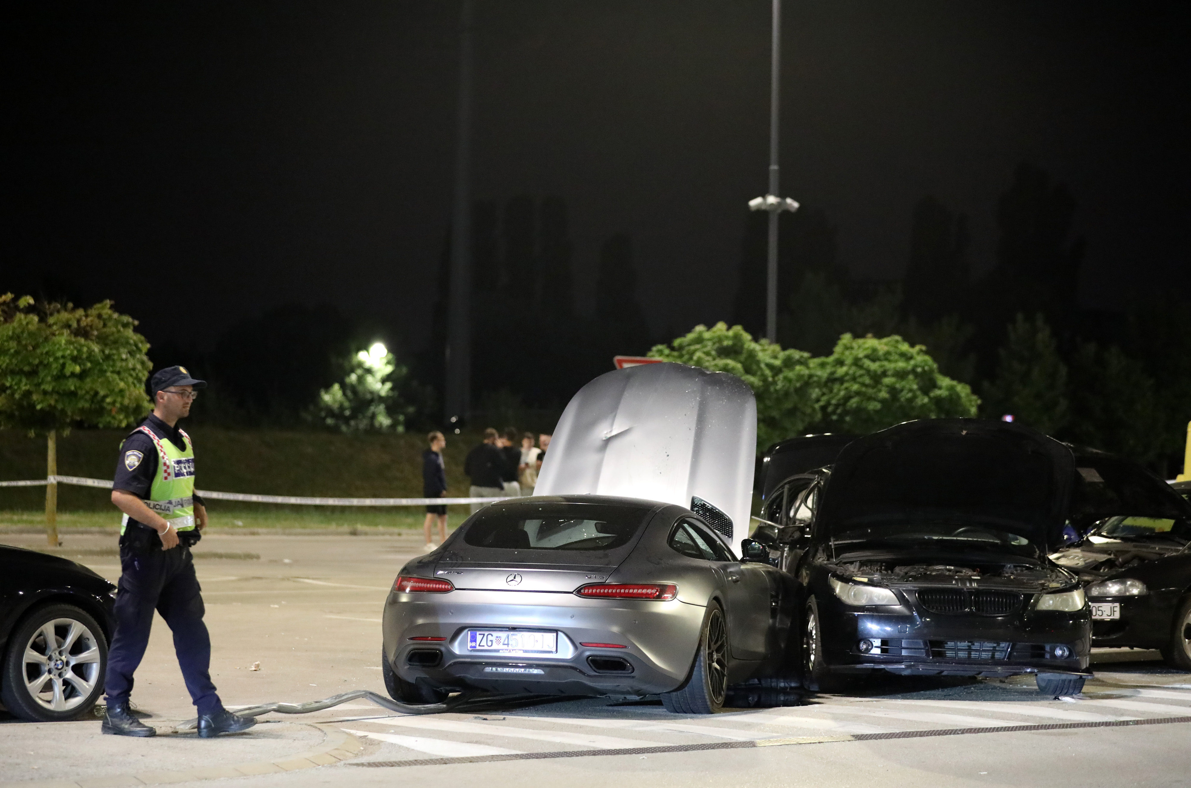 Užas u Buzinu, automobilom naletio na skupinu ljudi na parkiralištu trgovačkog centra