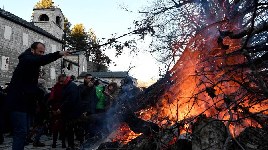 cetinje-badnjak-afp-349672