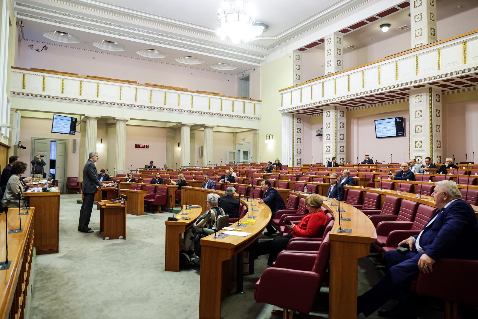 Zagreb: Izvanredna sjednica Sabora RH na kojoj se izglasava povjerenje Damiru Habijanu