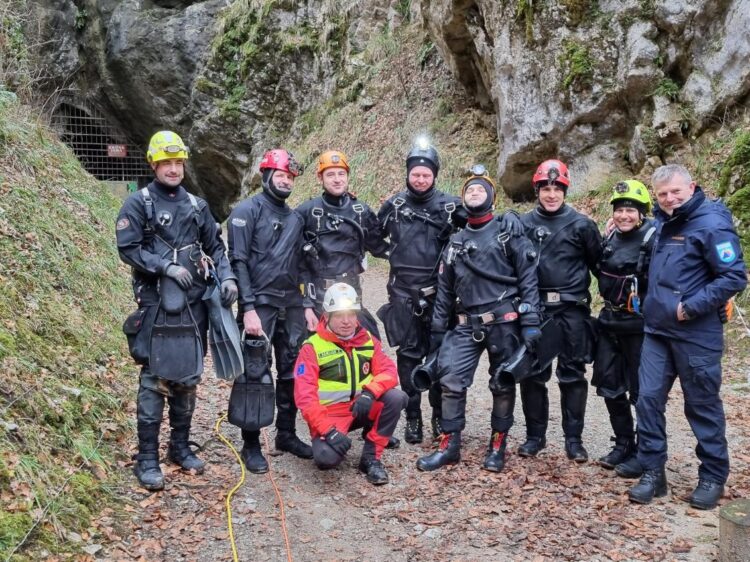 1704723747-krizna4-750x562