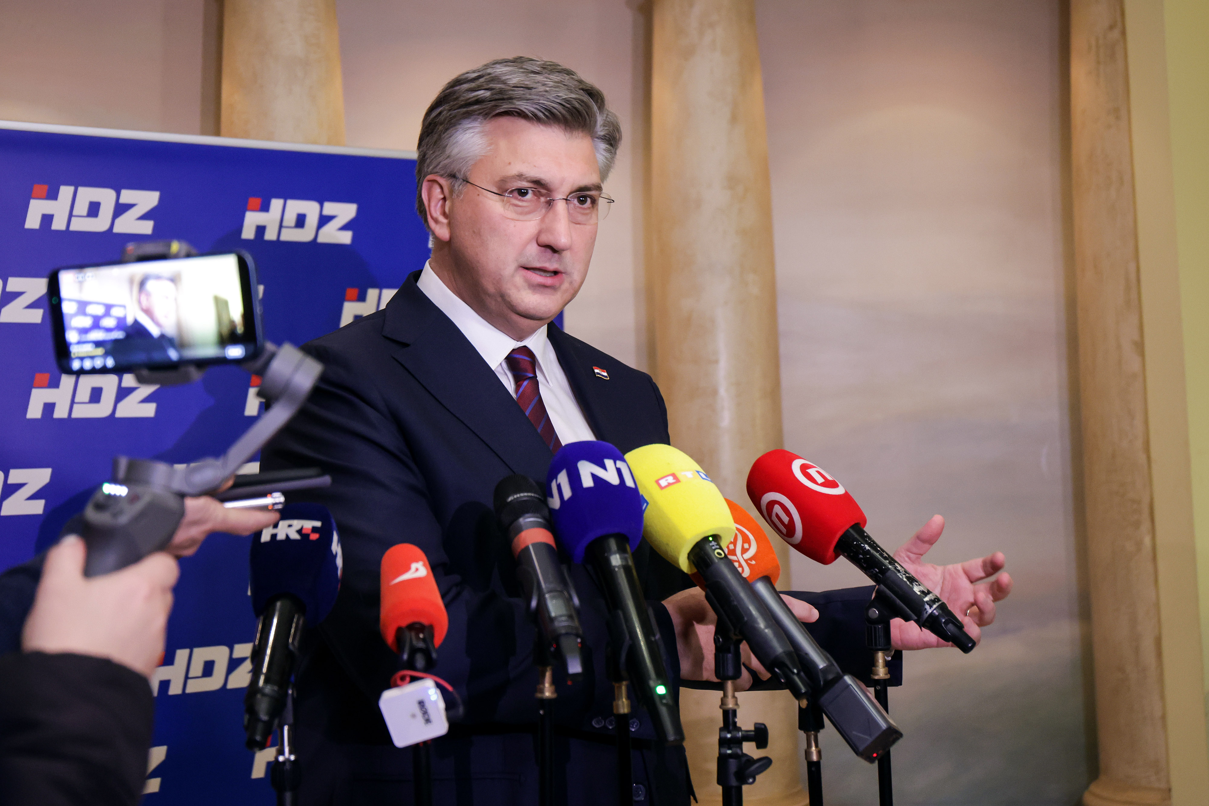 Zagreb: Andrej Plenković obratio se medijima nakon Sjednice Nacionalnog odbora HDZ-a