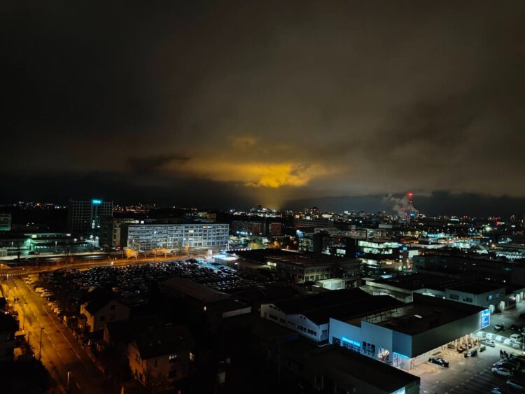 1704891534-3-750x563