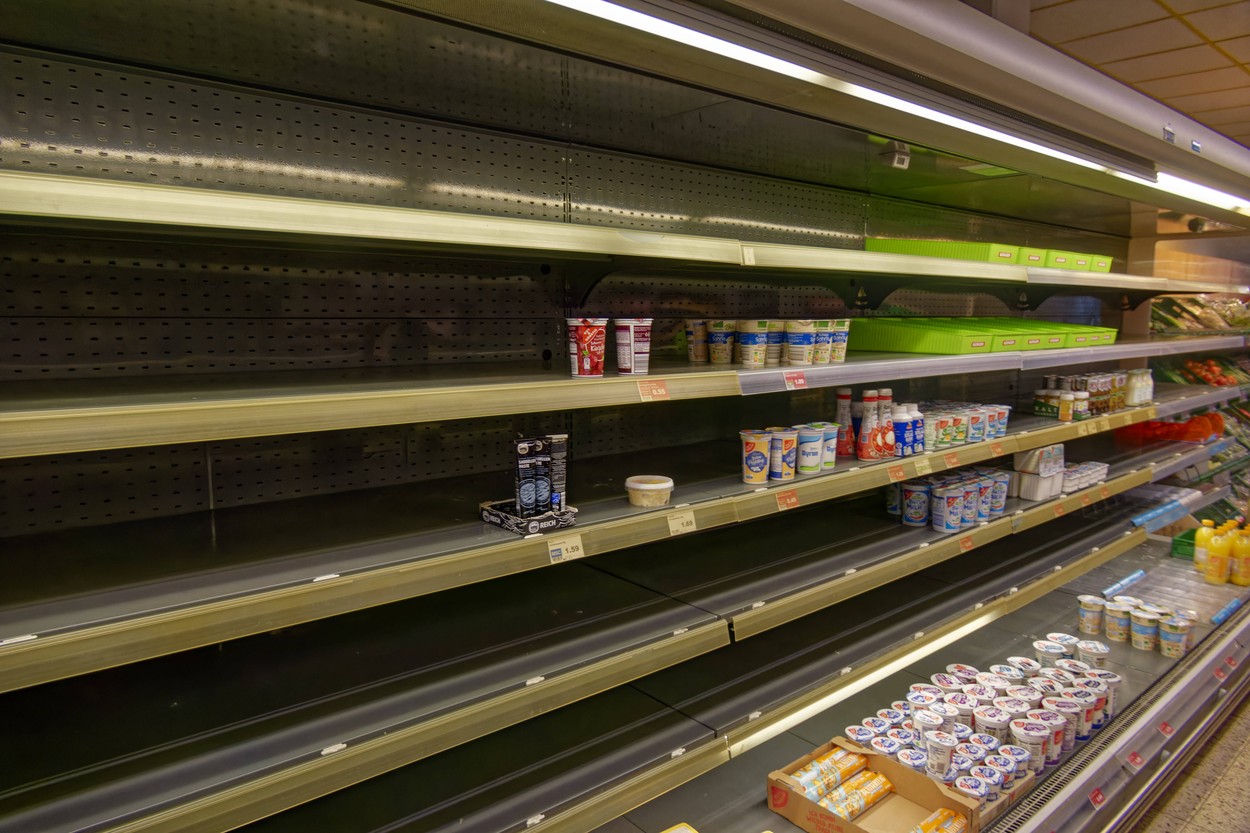 leere Supermarktregale, Lieferengpässe, Lieferprobleme, Logistik, Supermarkt, Edeka, Nachschubprobleme, Bauernproteste,