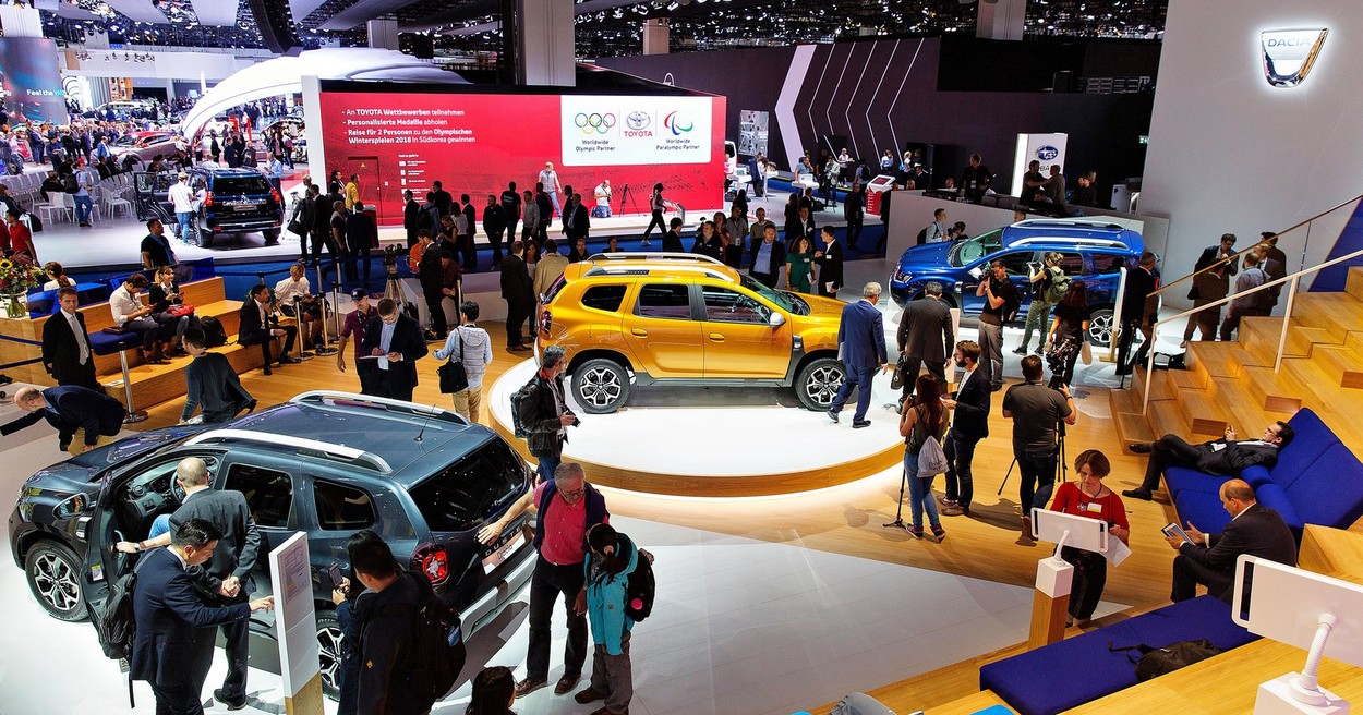 Frankfurt Am Main, Germany. 12th Sep, 2017. World Premiere of new generation of SUV Dacia Duster during first day of the 67th International Motorshow (IAA) in Frankfurt, Germany on Tuesday, Sept. 12, 2017. Credit: Petr Mlch/CTK Photo/Alamy Live News