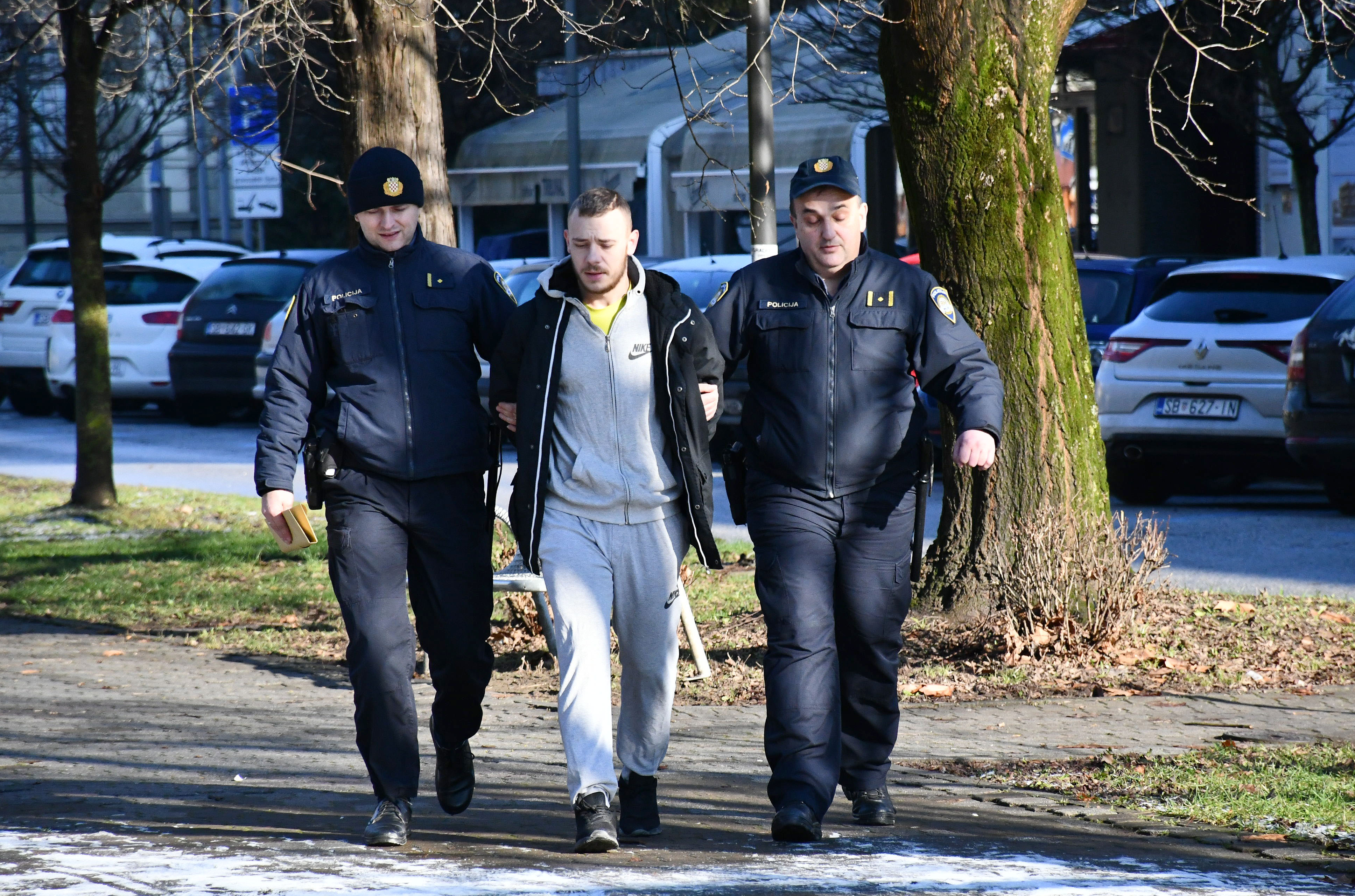 Slavonski Brod: Privođenje osumnjičenog za napad na maloljetnika koji je brutalno pretučen na Staru godinu