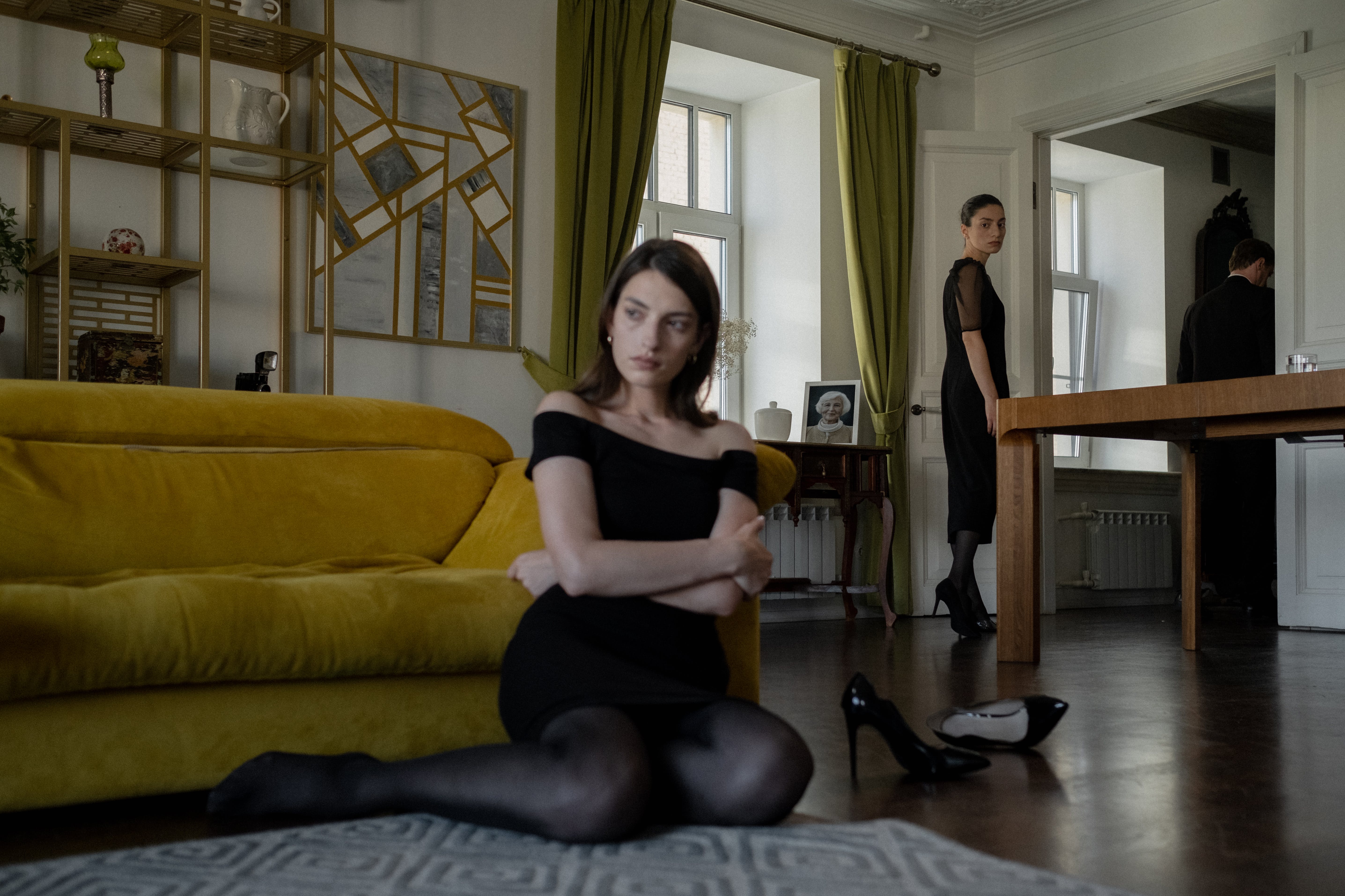 mrzovoljan, mrzovoljna, nervoza, ljuta, ljutnja, uvrijeđenost