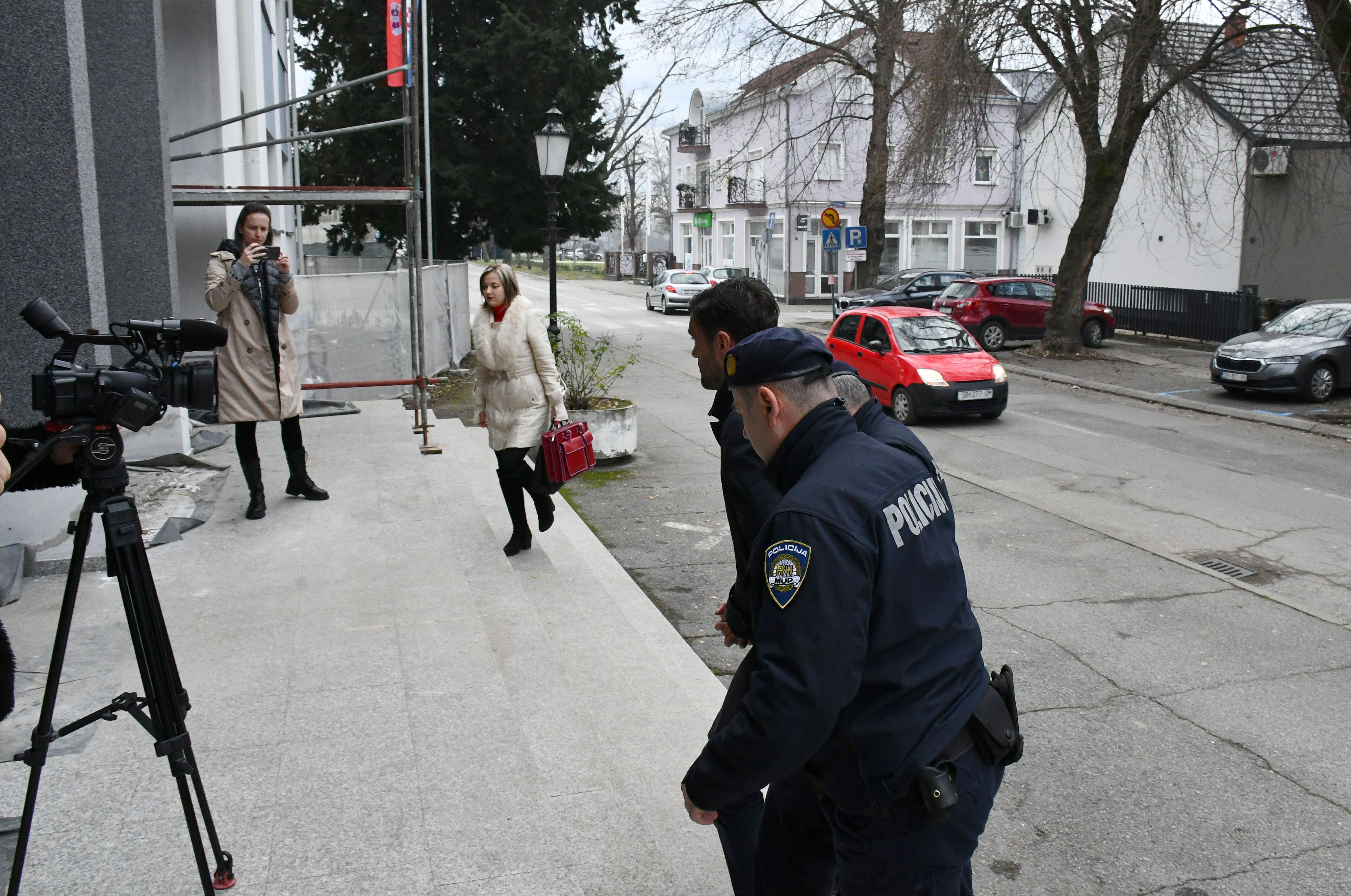 Slavonski Brod: Priveden Vjekoslav Potočanac, bivši ravnatelj Županijskog Centra za socijalnu skrb