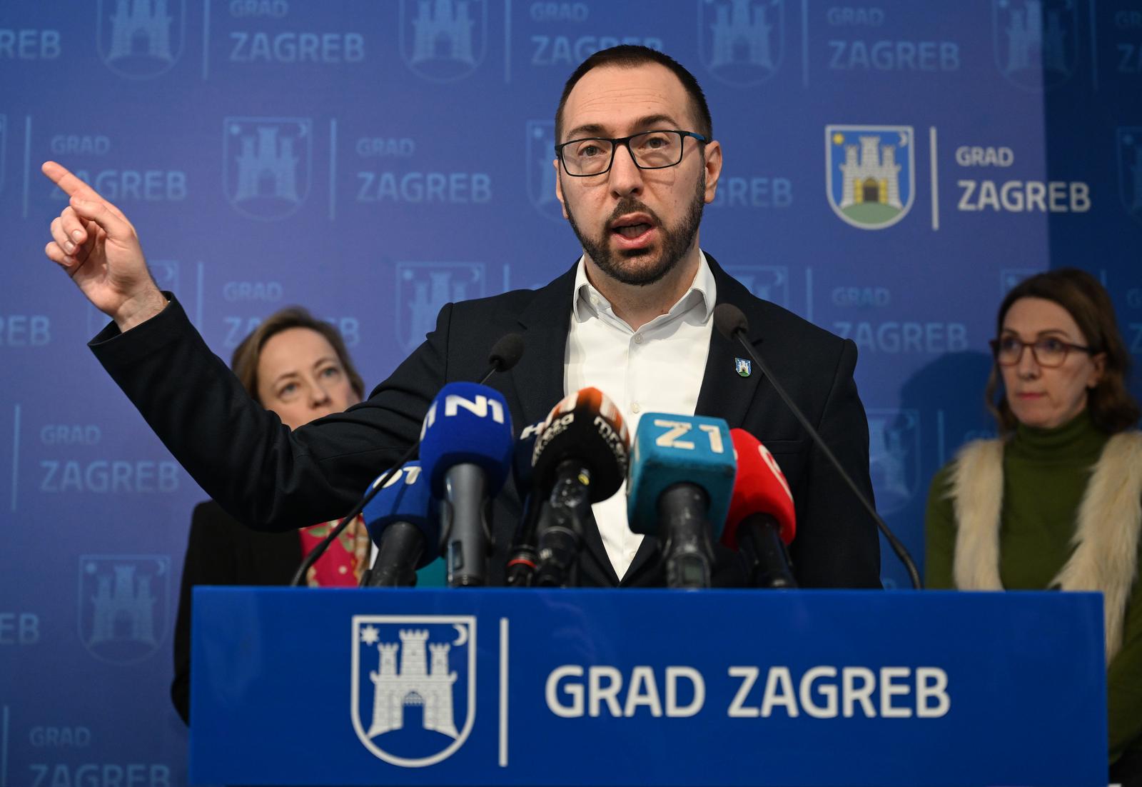 Zagreb: Redovna konferencija za medije gradonačelnika Tomaševića