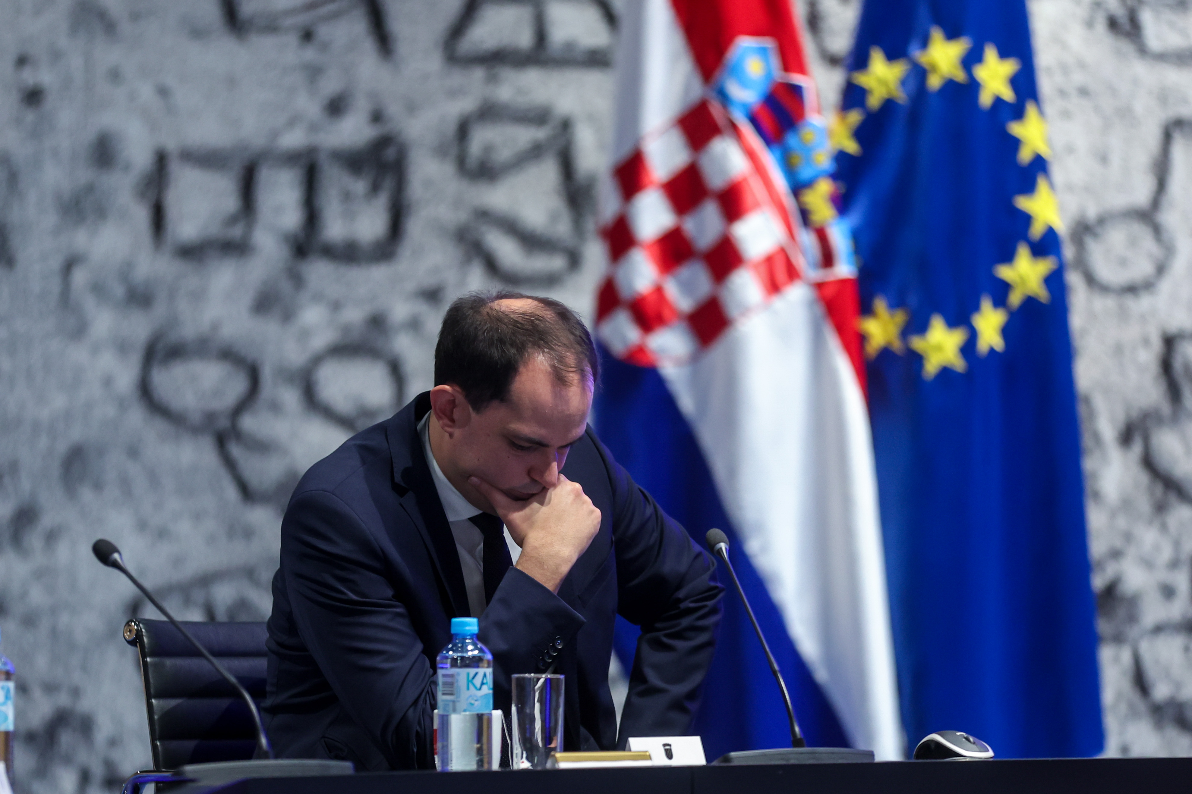 Zagreb: Plenković na sjednici Gospodarsko-socijalnog vijeća najavio novo pojeftinjenje goriva