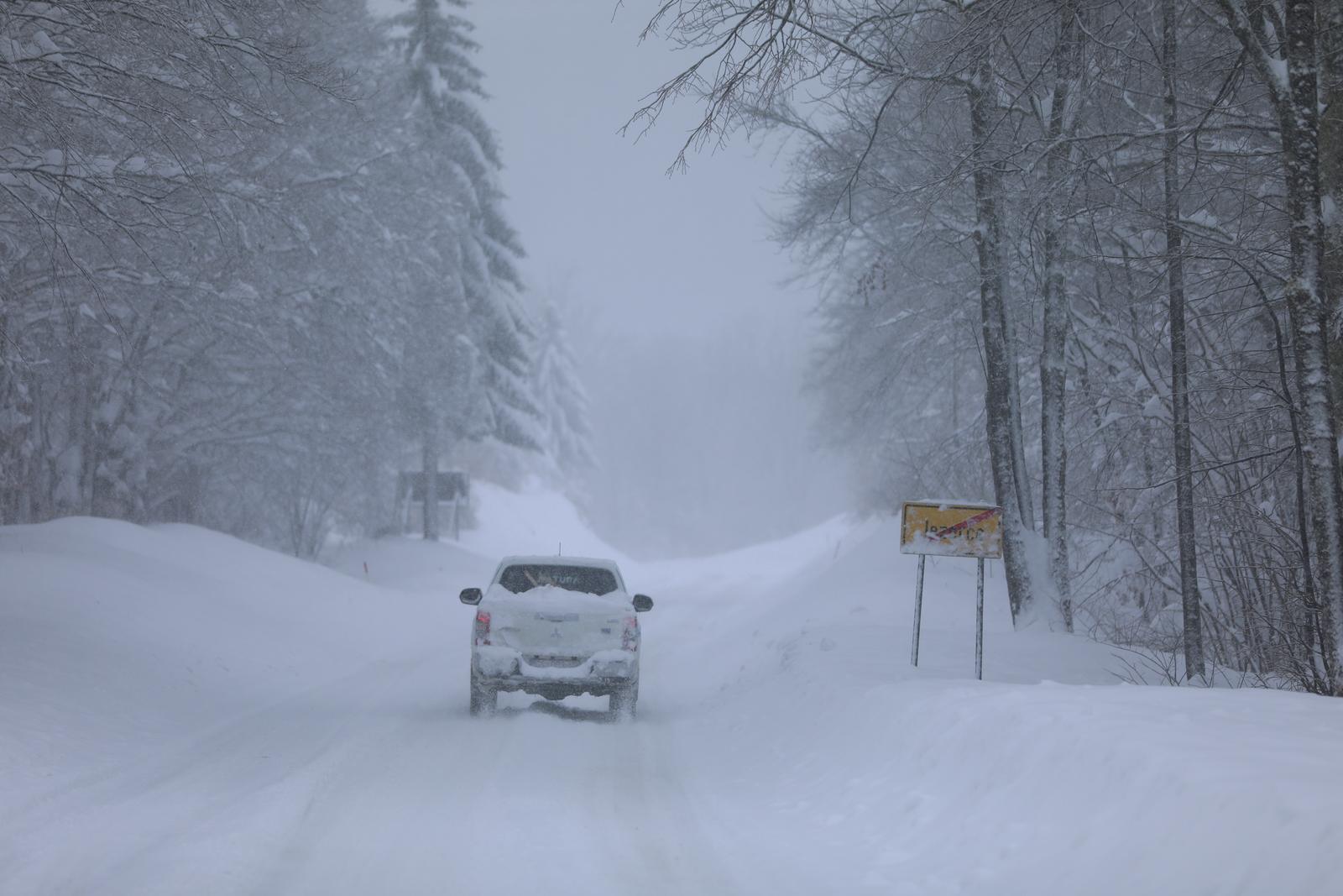 zimska mećava, snijeg