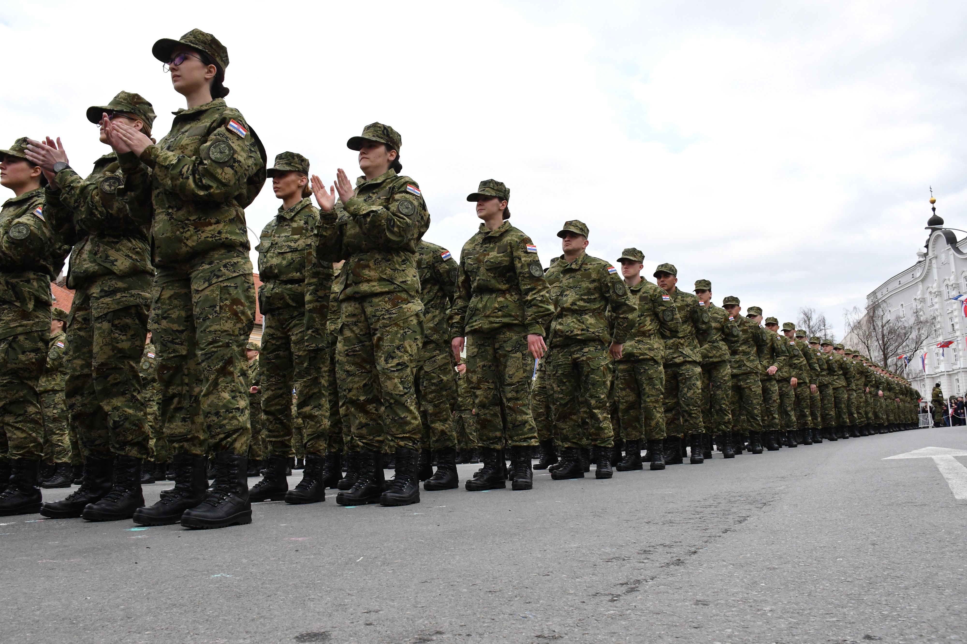 Požega: Zoran Milanović  na svečanosti polaganja prisege 27. naraštaja ročnika