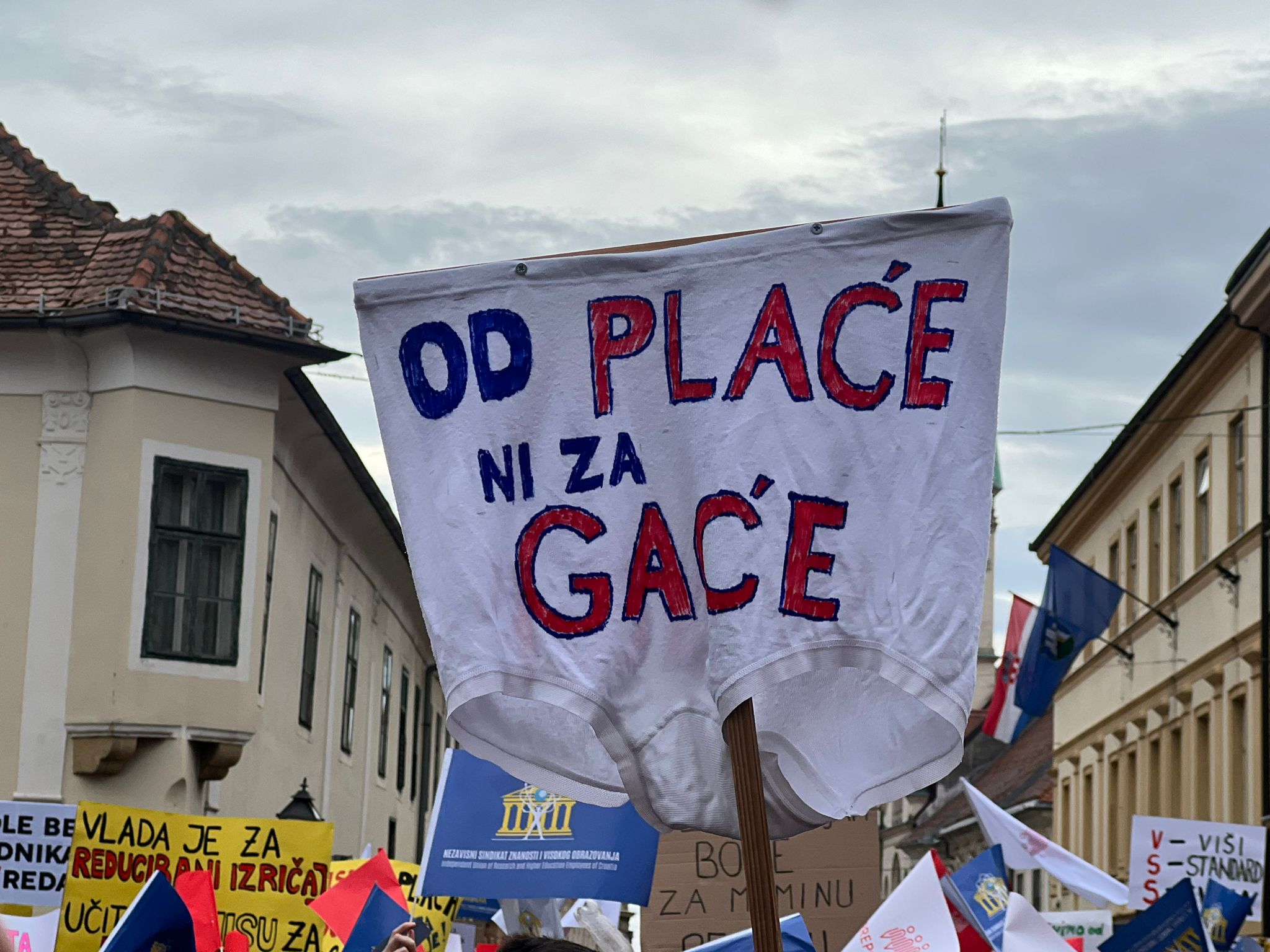 prosvjed učitelja, nastavnika i profesora