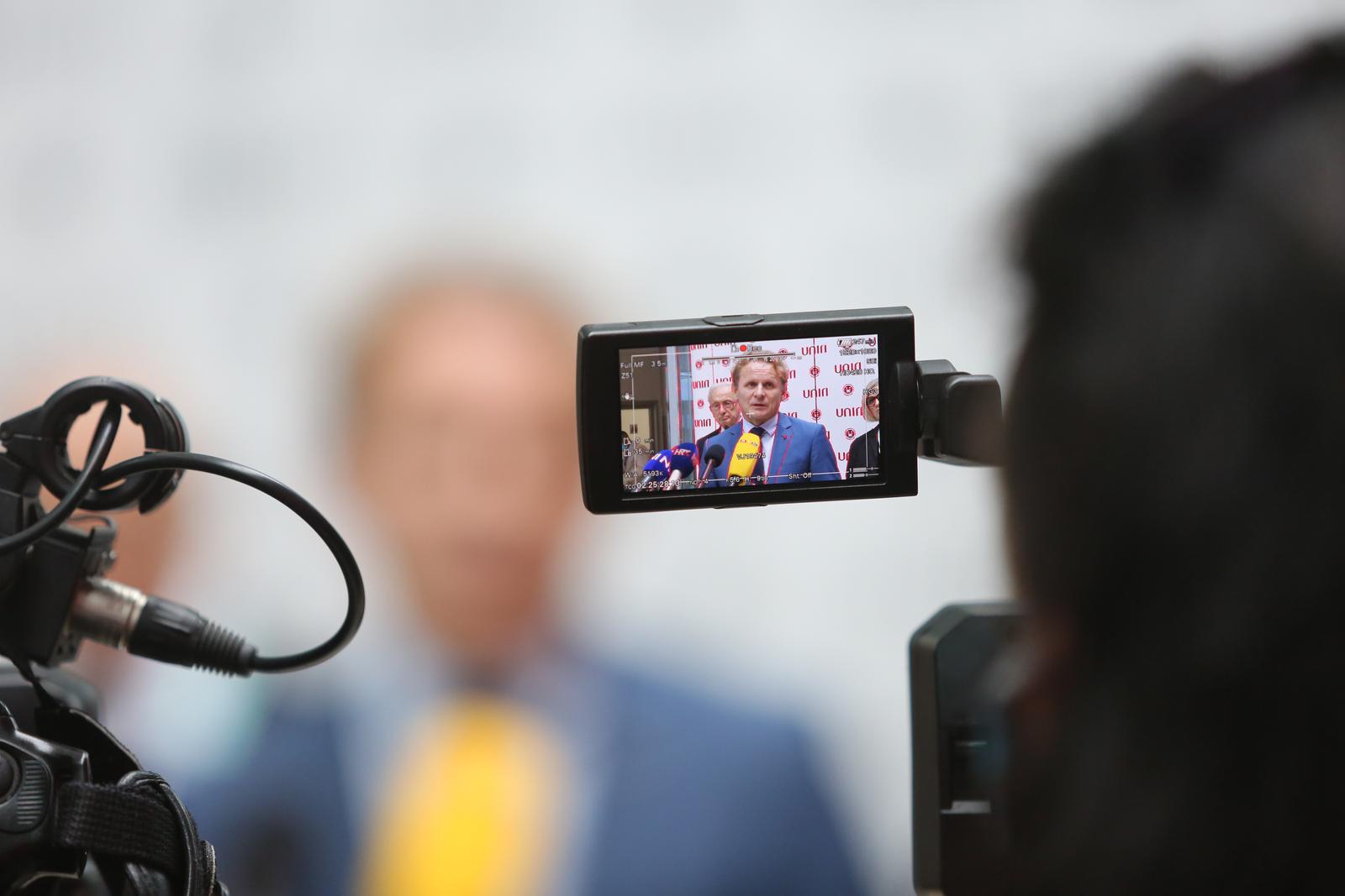 Rijeka: Ivan Đikić sudjelovao na znanstvenom skupu o virusu COVID-19