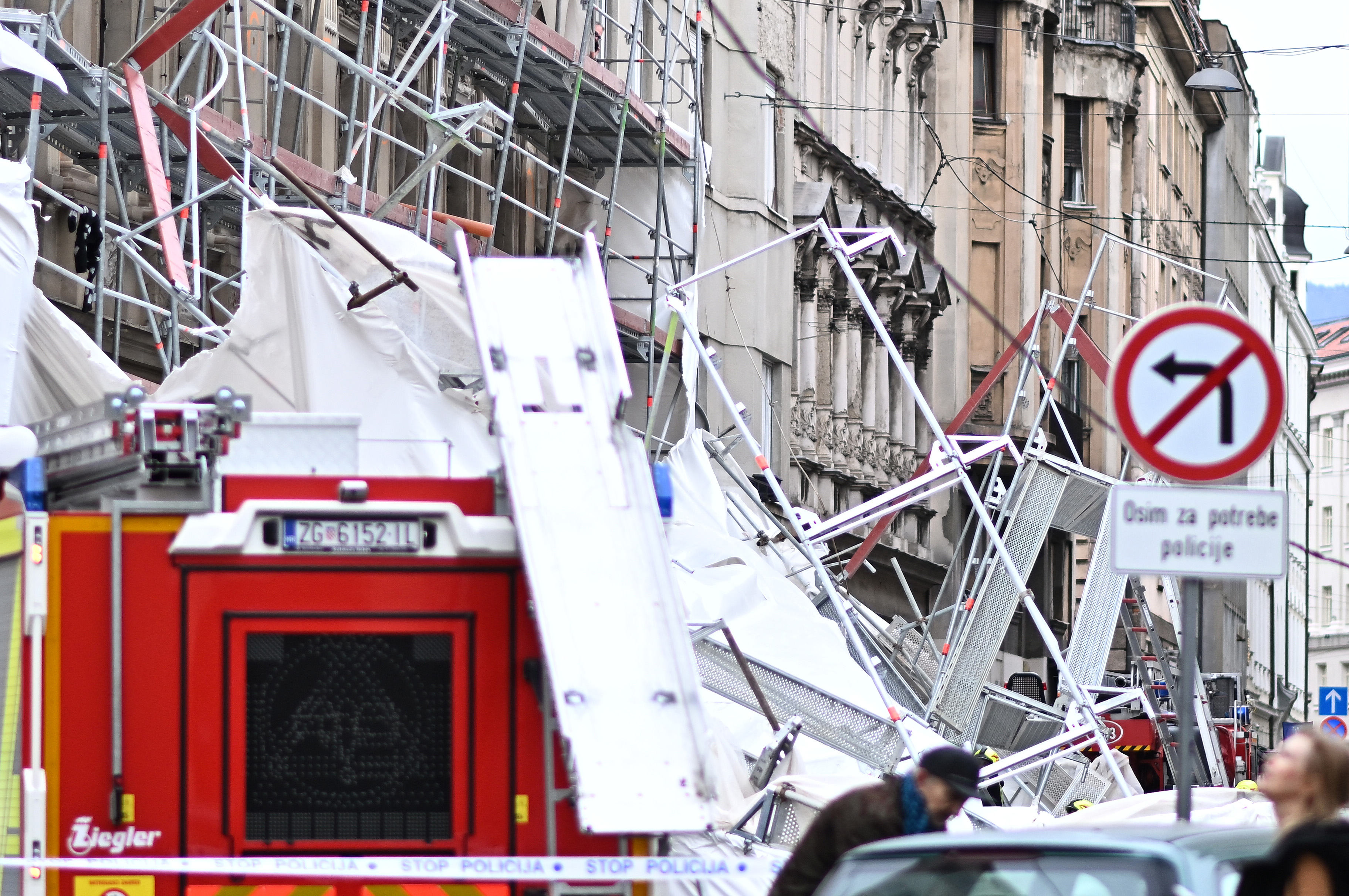 Zagreb: Urušila se skela sa zgrade u Petrinjskoj ulici