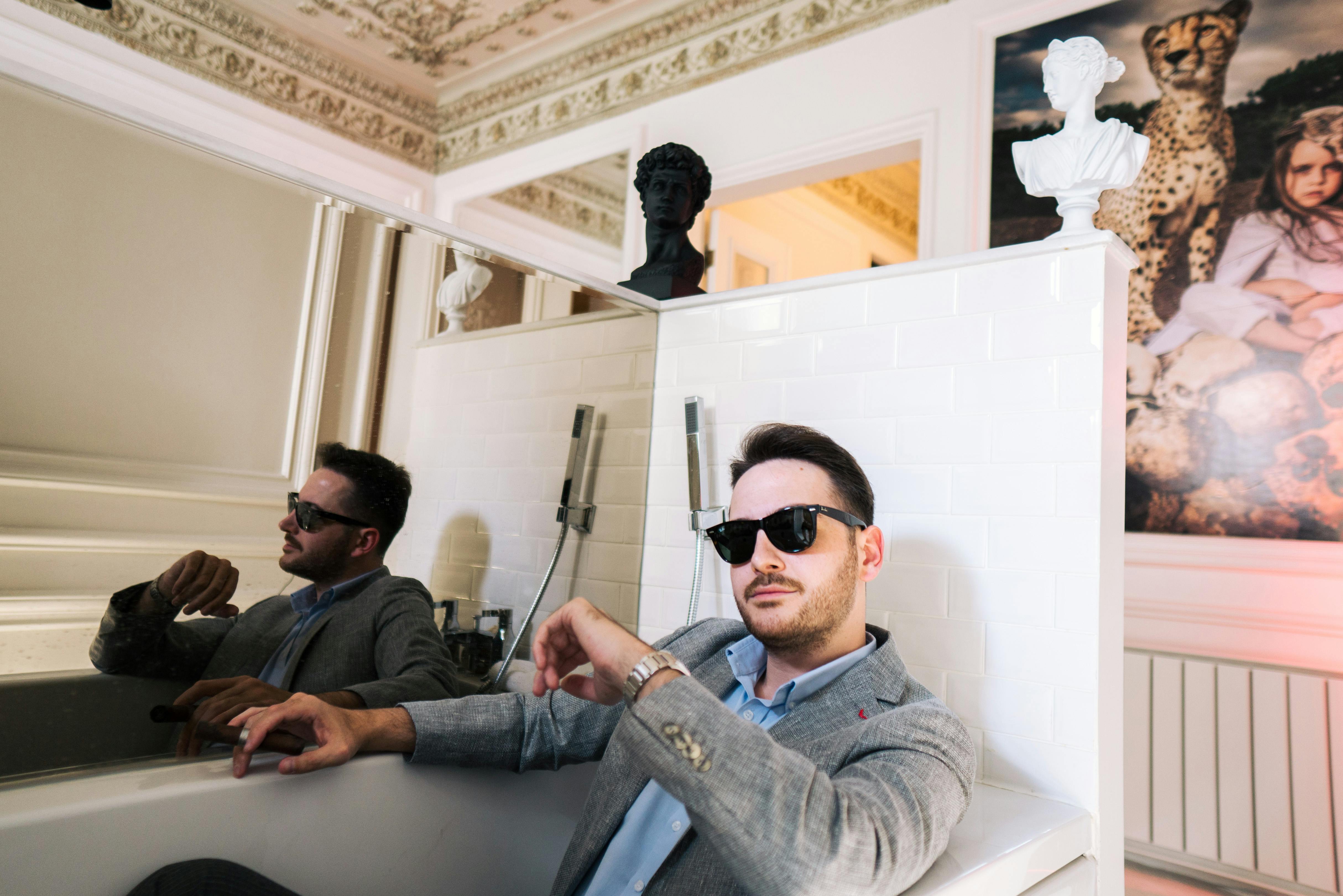 kada, kupaonica, muškarac