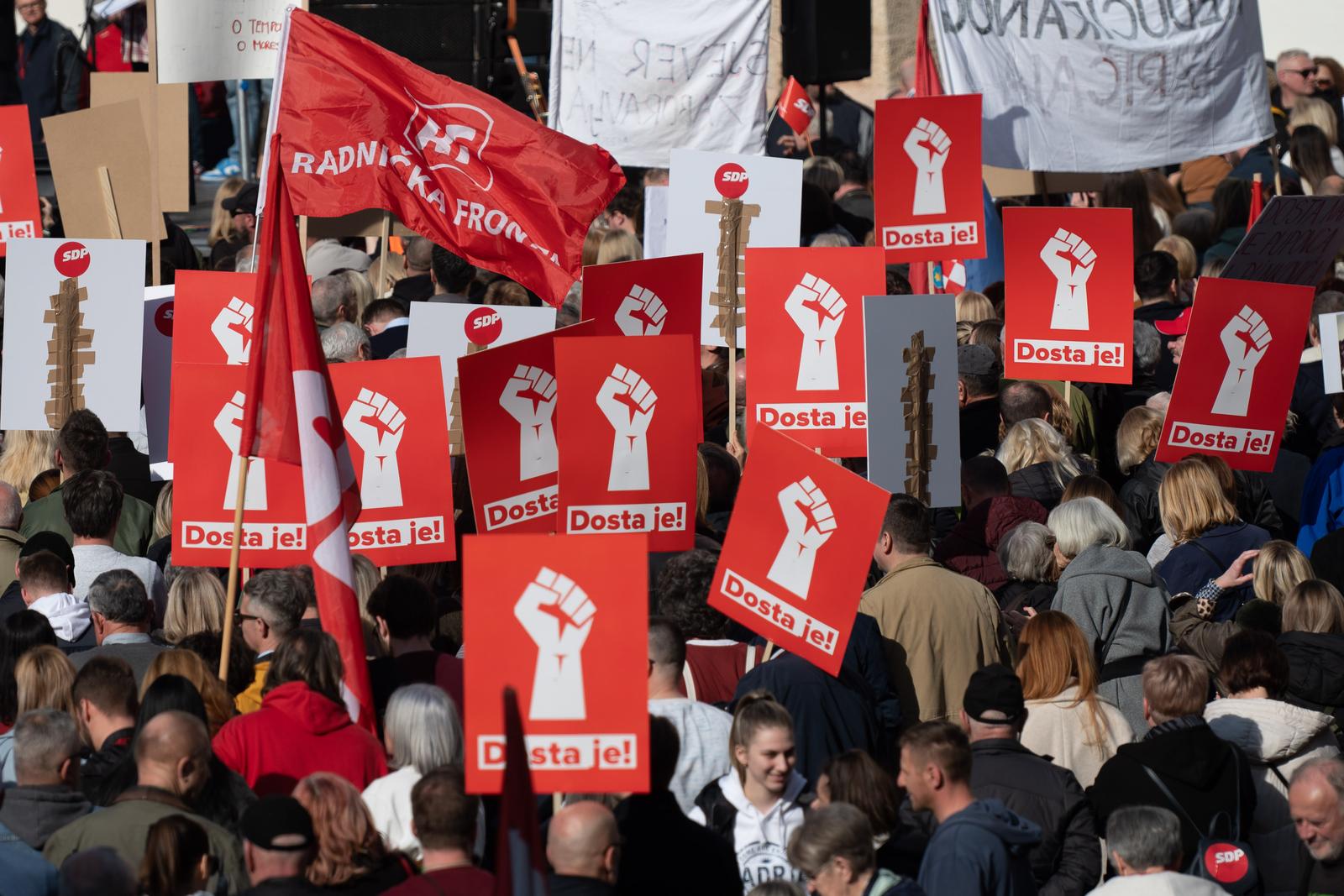 Zagreb: Prosvjed lijevo-liberalne oporbe: "Dosta je! Idemo na izbore!"