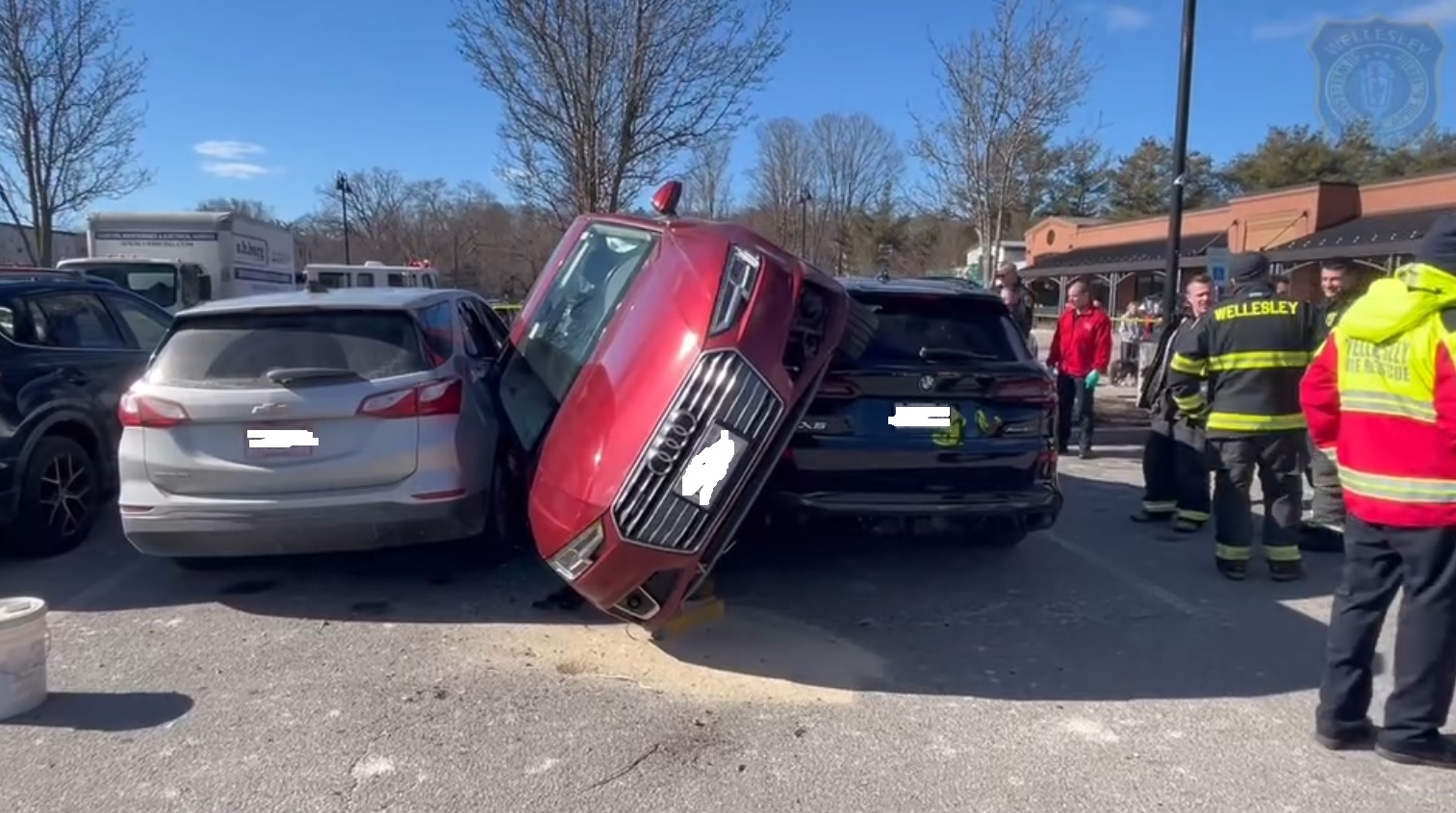 prometna nesreća, automobil, Wellesley