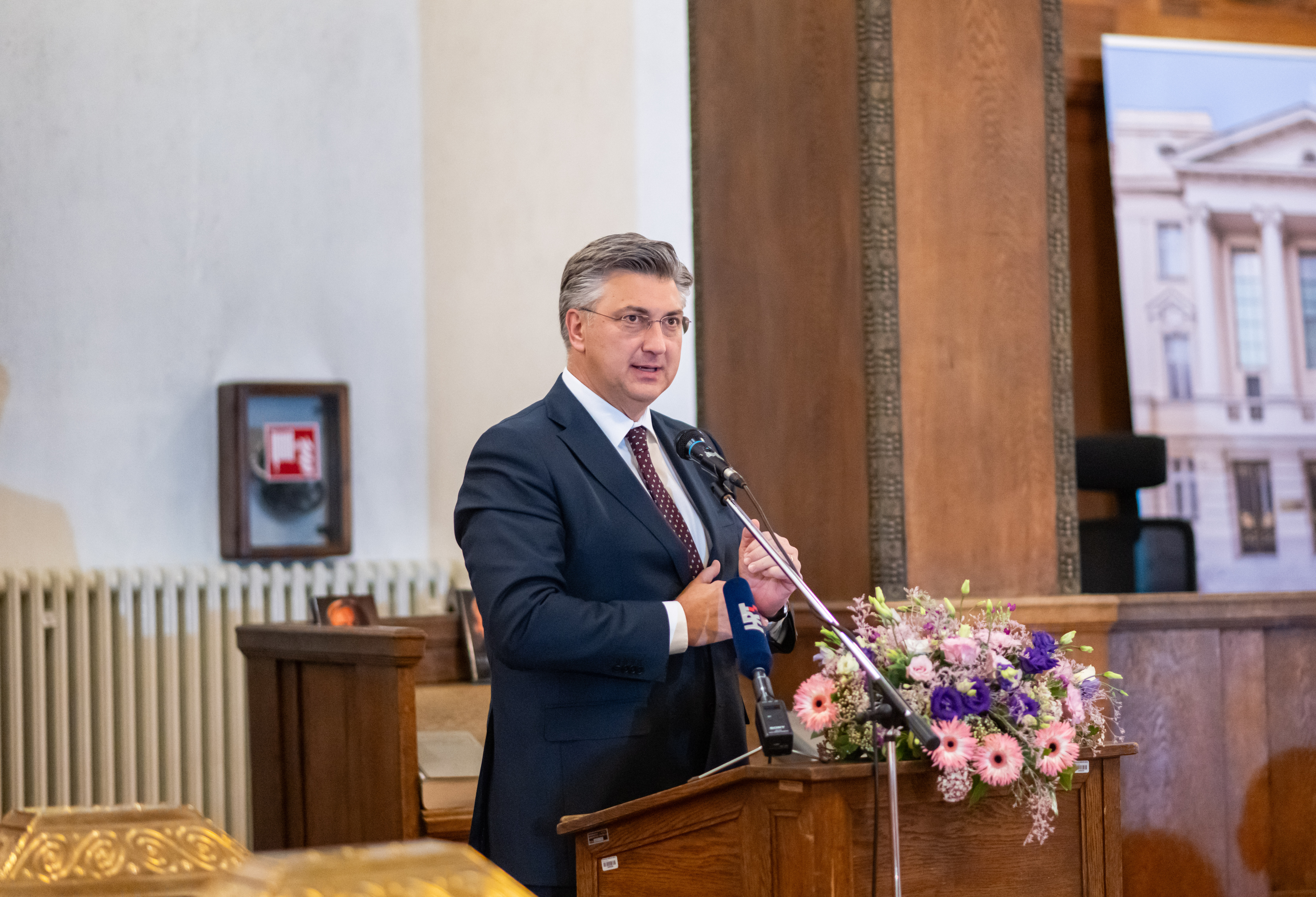 Zagreb: Svečano predstavljanje biografske knjige Furia Radina