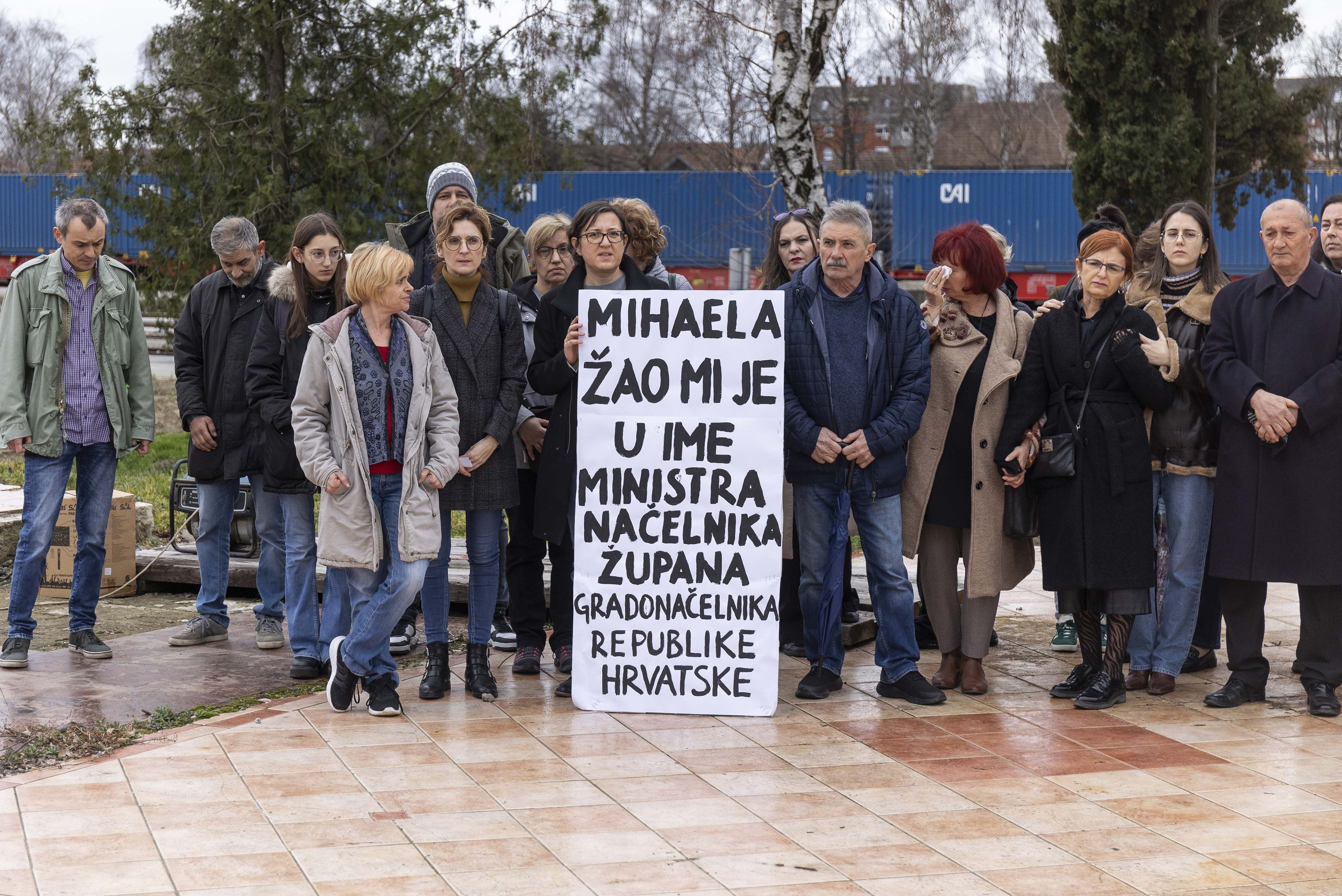 Osijek: Udruga Adela održava akciju "Kava za ženska prava"