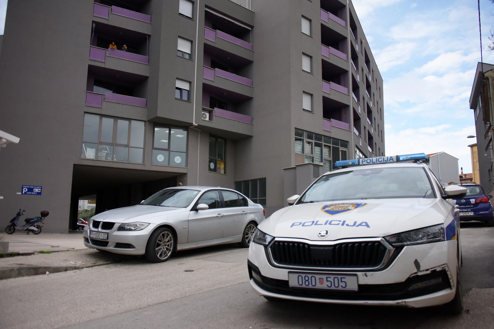 Pula: Deložacija pedesetak stanara iz poslovno-stambene zgrade "Porečanka"