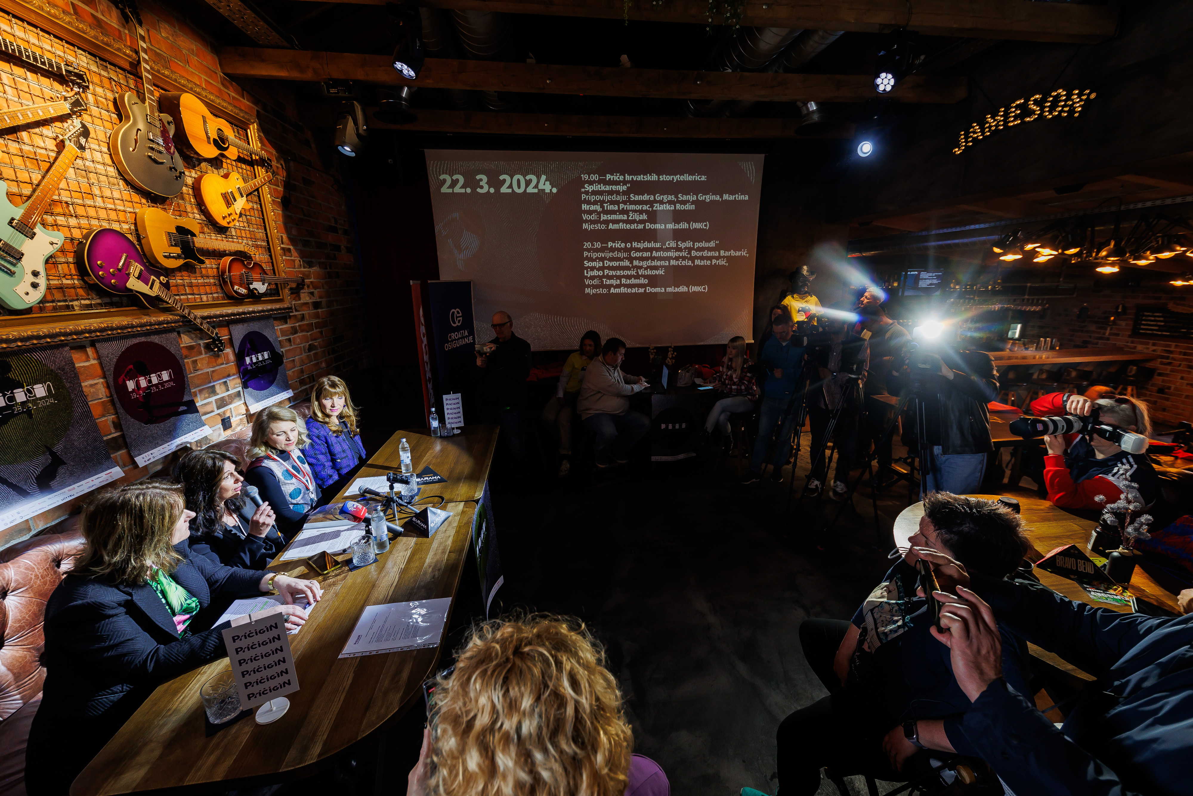 Split: Konferencija za medije u klubu Baraka povodom početka Pričigina - festivala pričanja priča