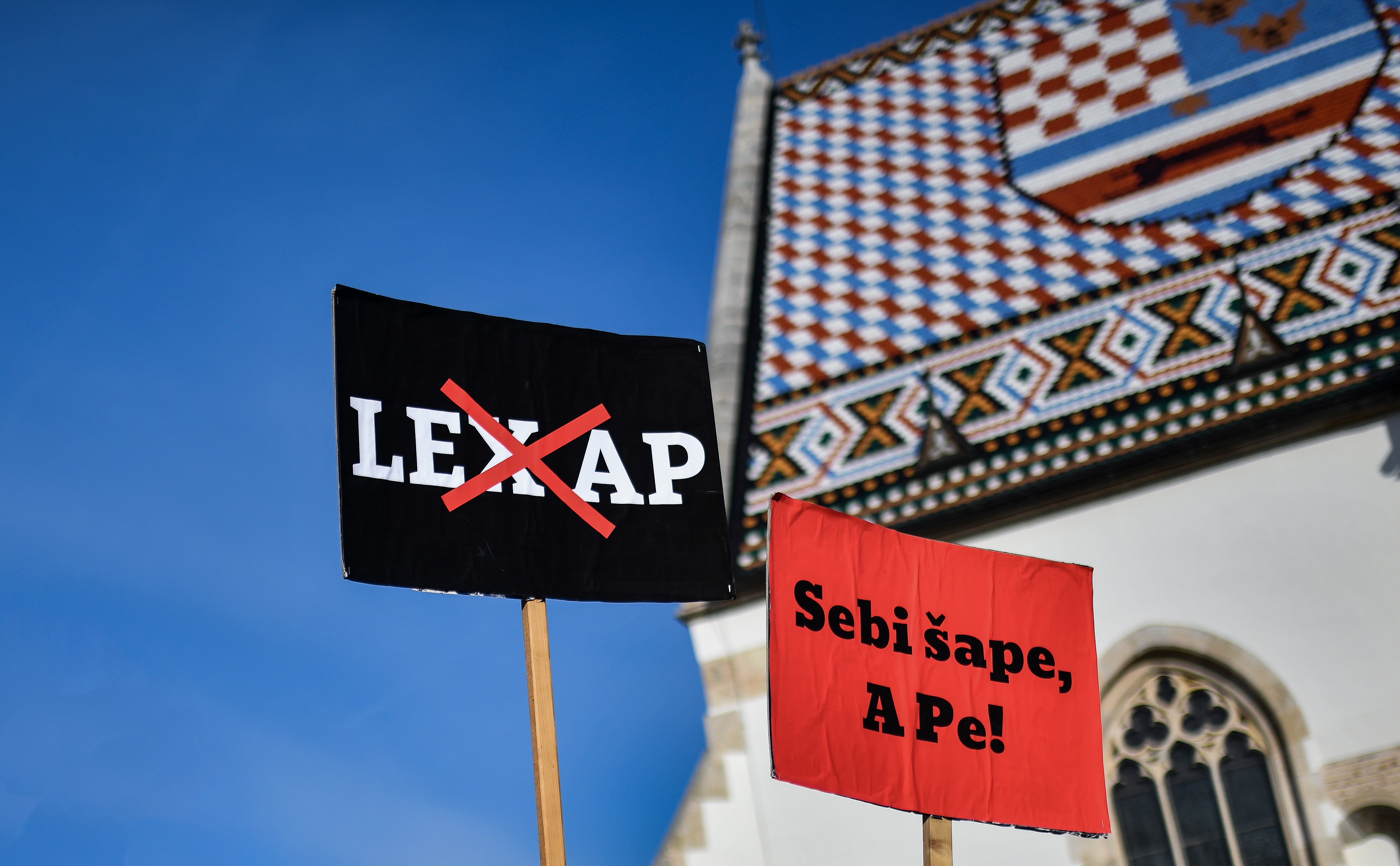 Prosvjed Hrvatskog novinarskog društva protiv tzv. Zakona opasnih namjera