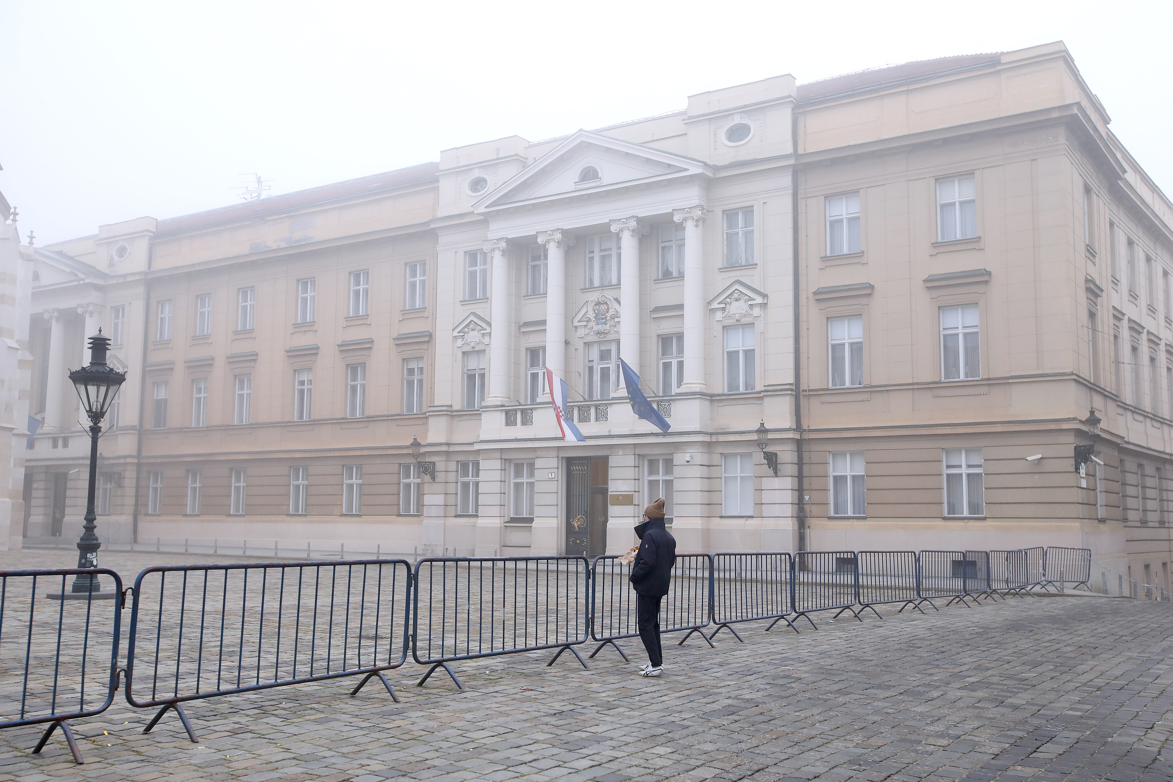 Zagreb: Na Trgu svetog Marka opet sve po starom