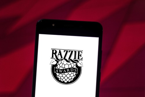 Company logos displayed on smartphone in Brazil