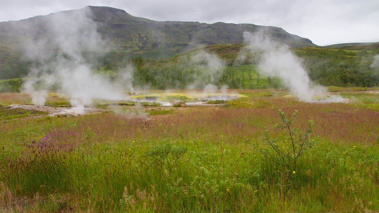 hot spring, vruća voda, topla voda, geotermalna energija