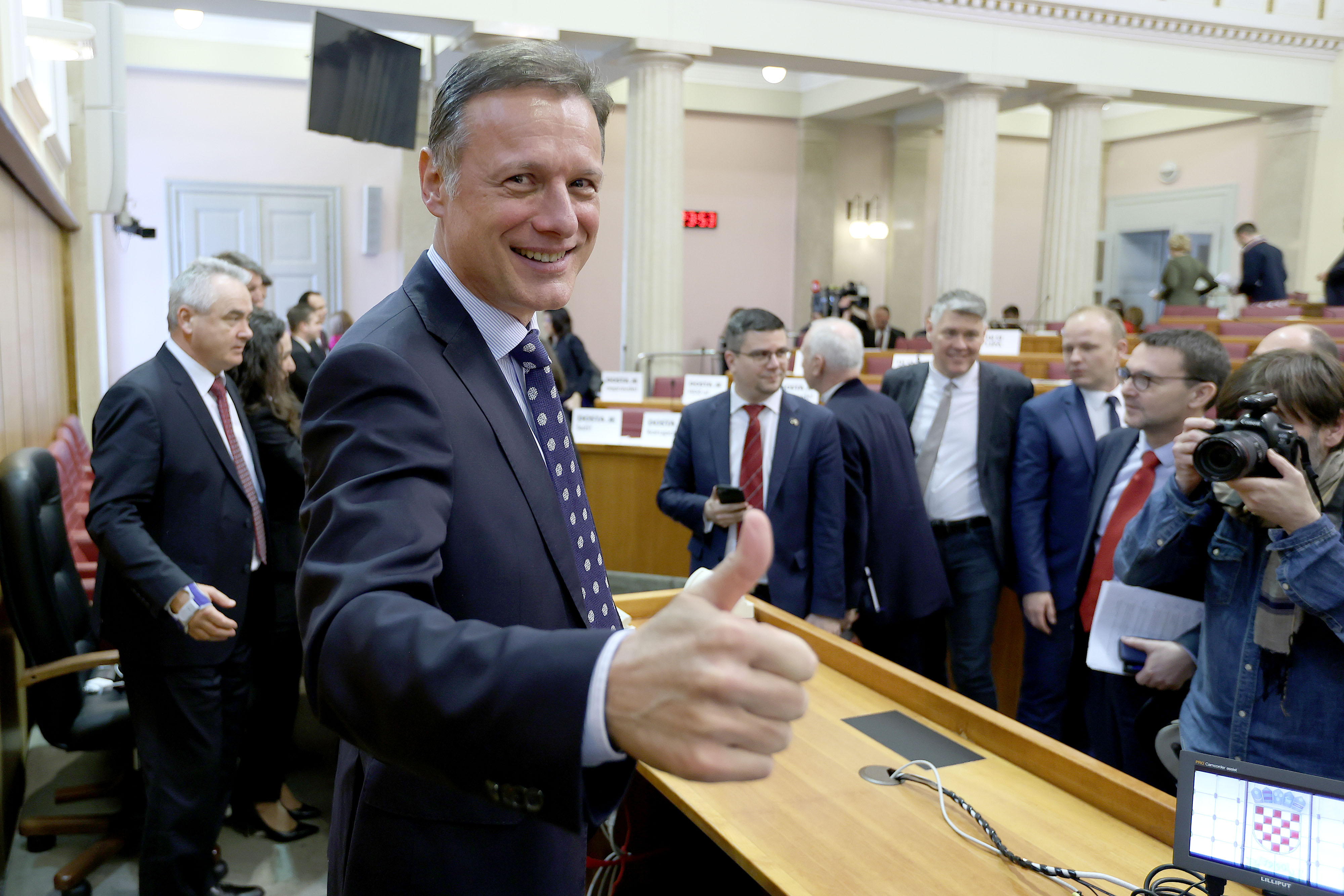 Zagreb: Sabor je raspušten, idemo na izbore