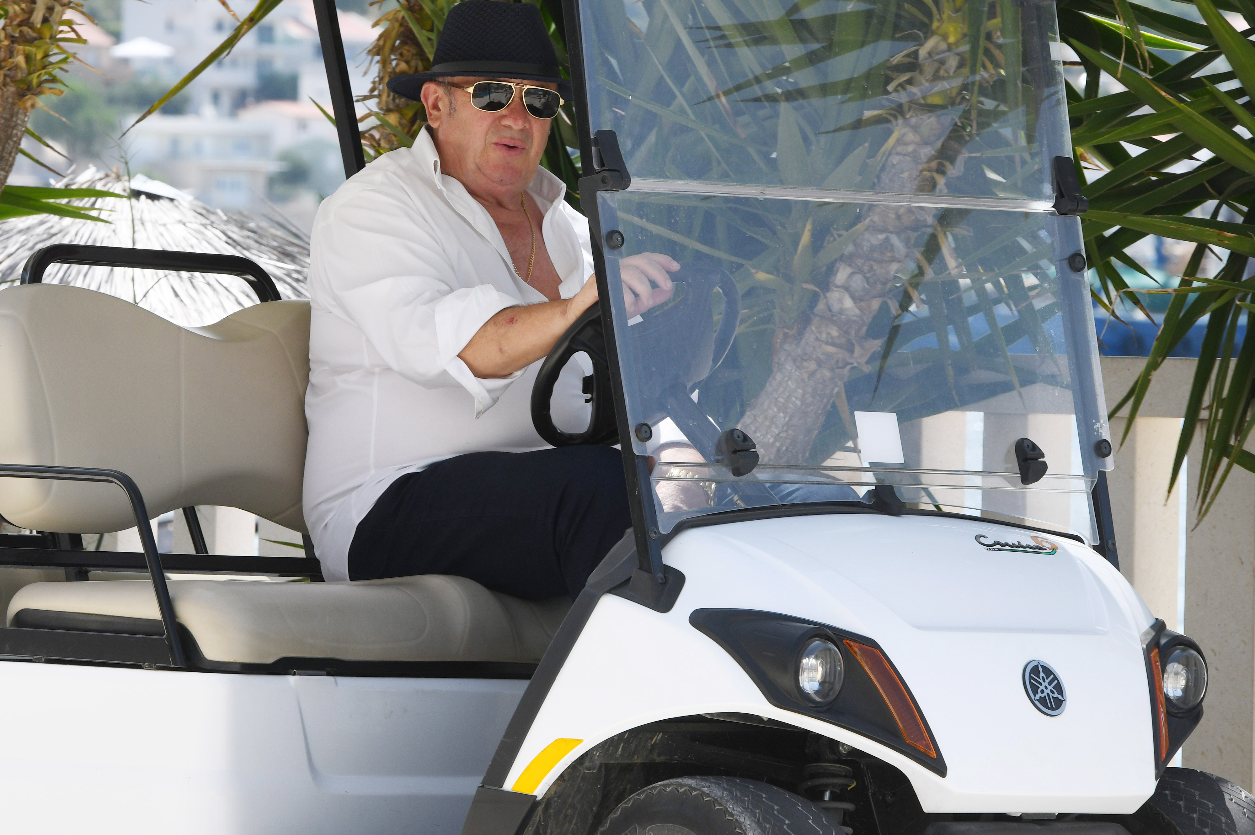 Rogoznica: Željko Kerum na konferenciju za novinare došao s električnim golf automobilom