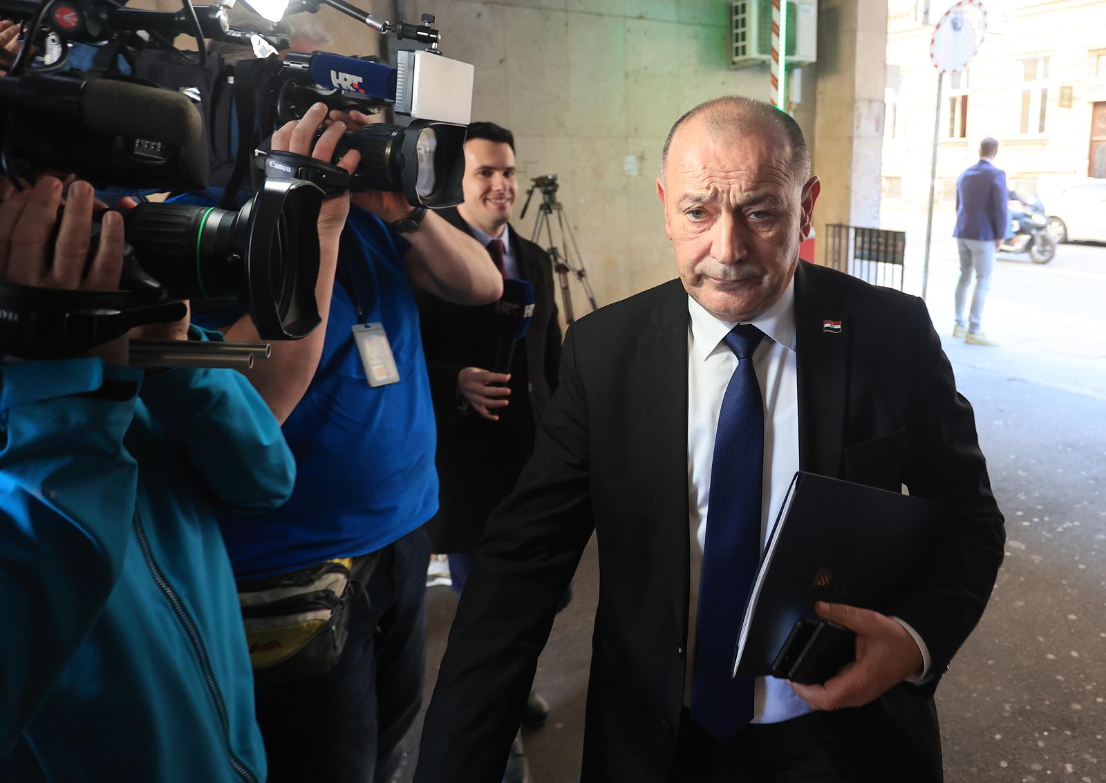 Zagreb: Dolazak članova na sjednicu šireg Predsjedništva HDZ-a