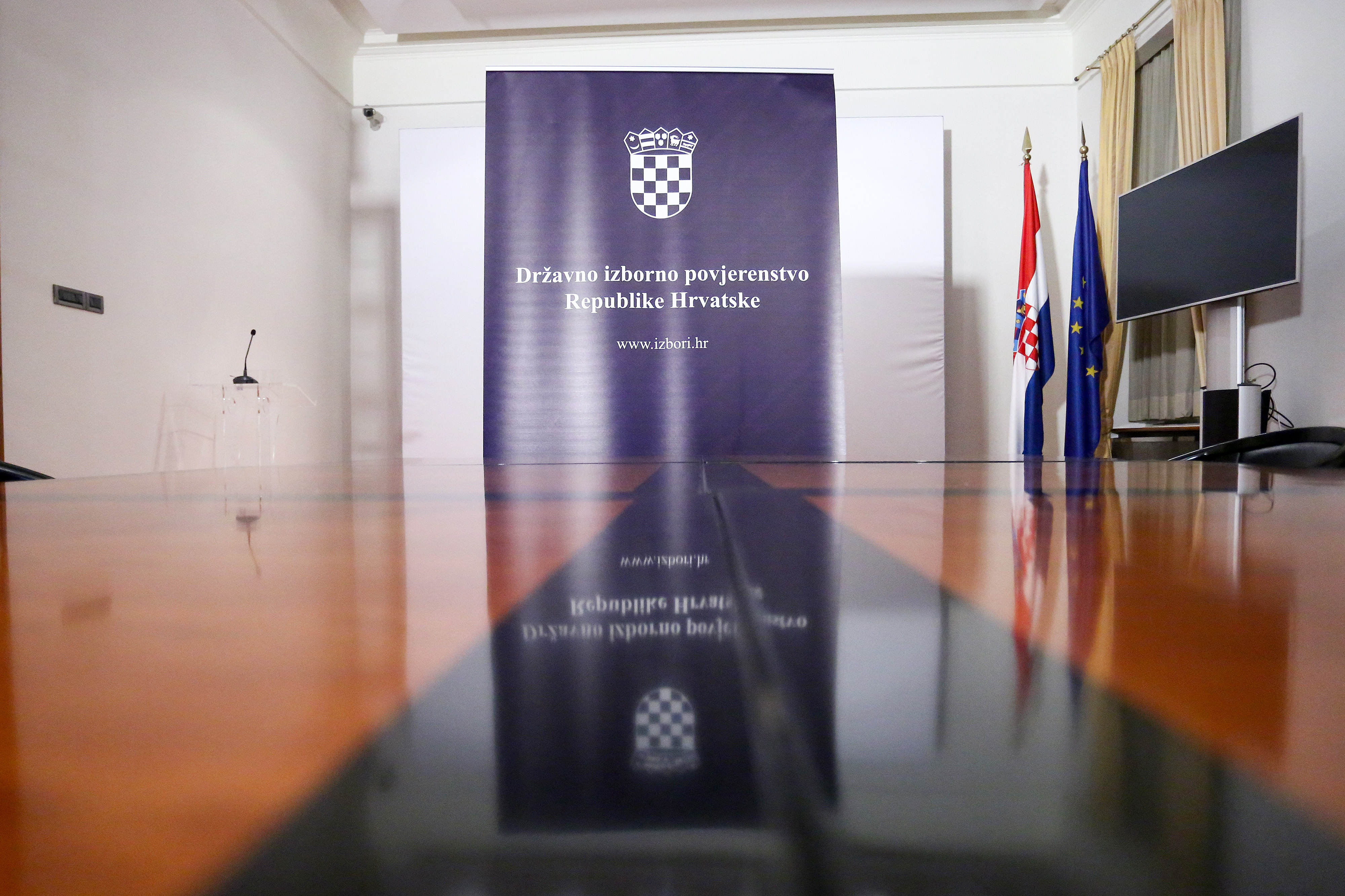 Državno izborno povjernstvo objavilo prve neslužbene rezultate EU izbora