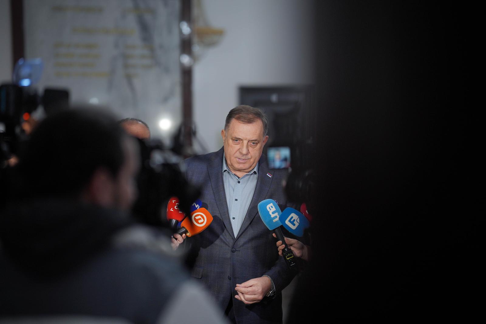 Banja Luka: Promocija 50. broja časopisa "Argumenti" čiji je izdavač stranka Milorada Dodika