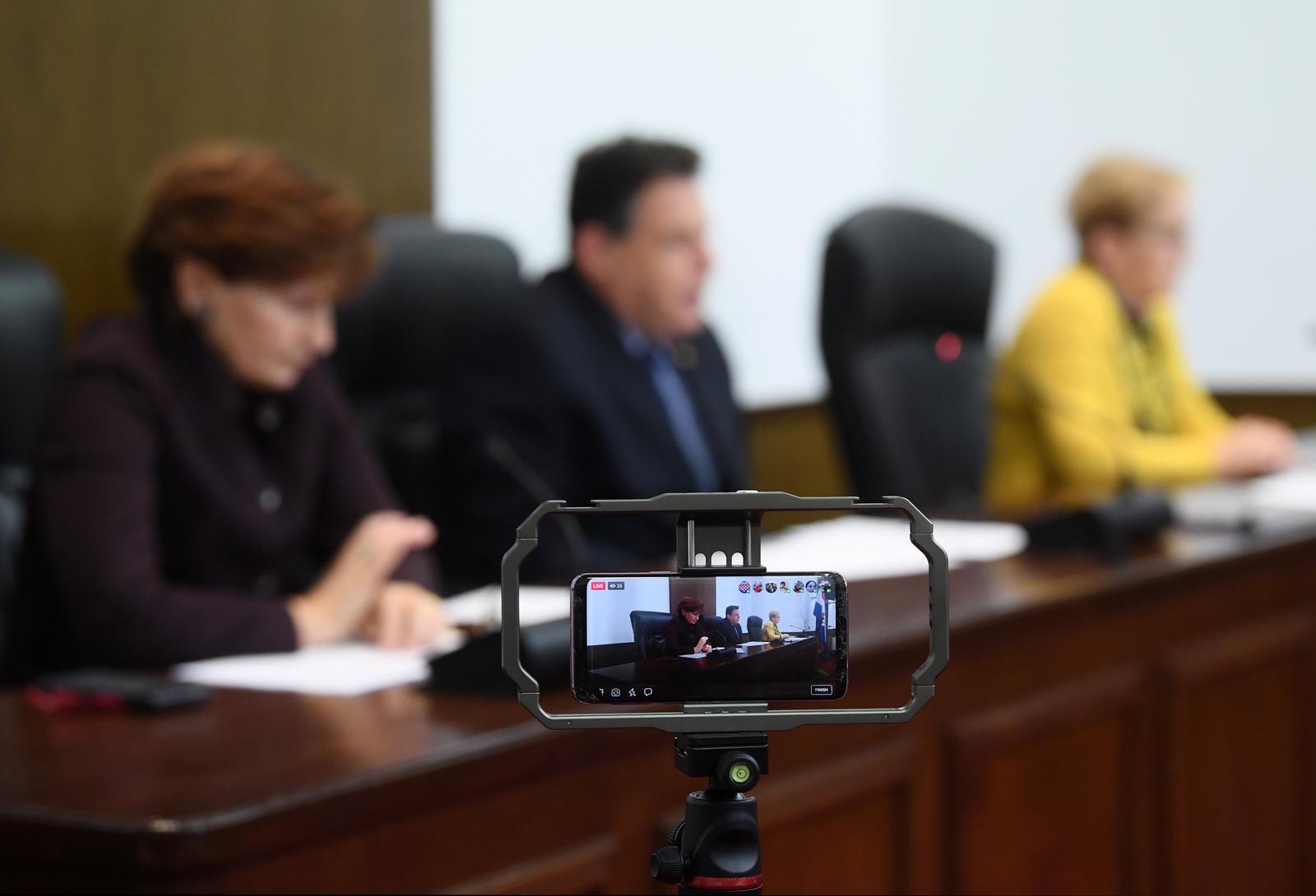 Zagreb: Konferencija za medije Državnog izbornog povjerenstva nakon održanih izbora