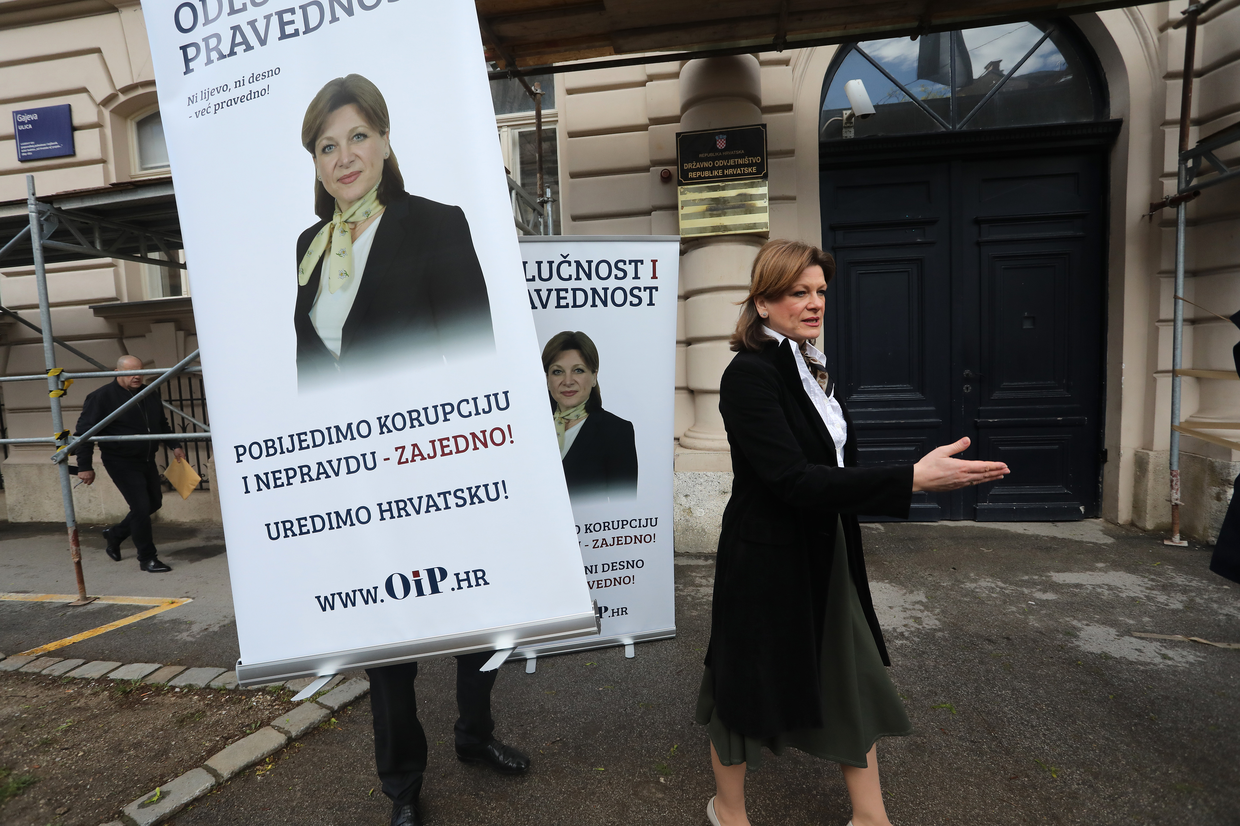 Zagreb: Karolina Vidović Krišto dala je izjavu za medije ispred zgrade DORH-a