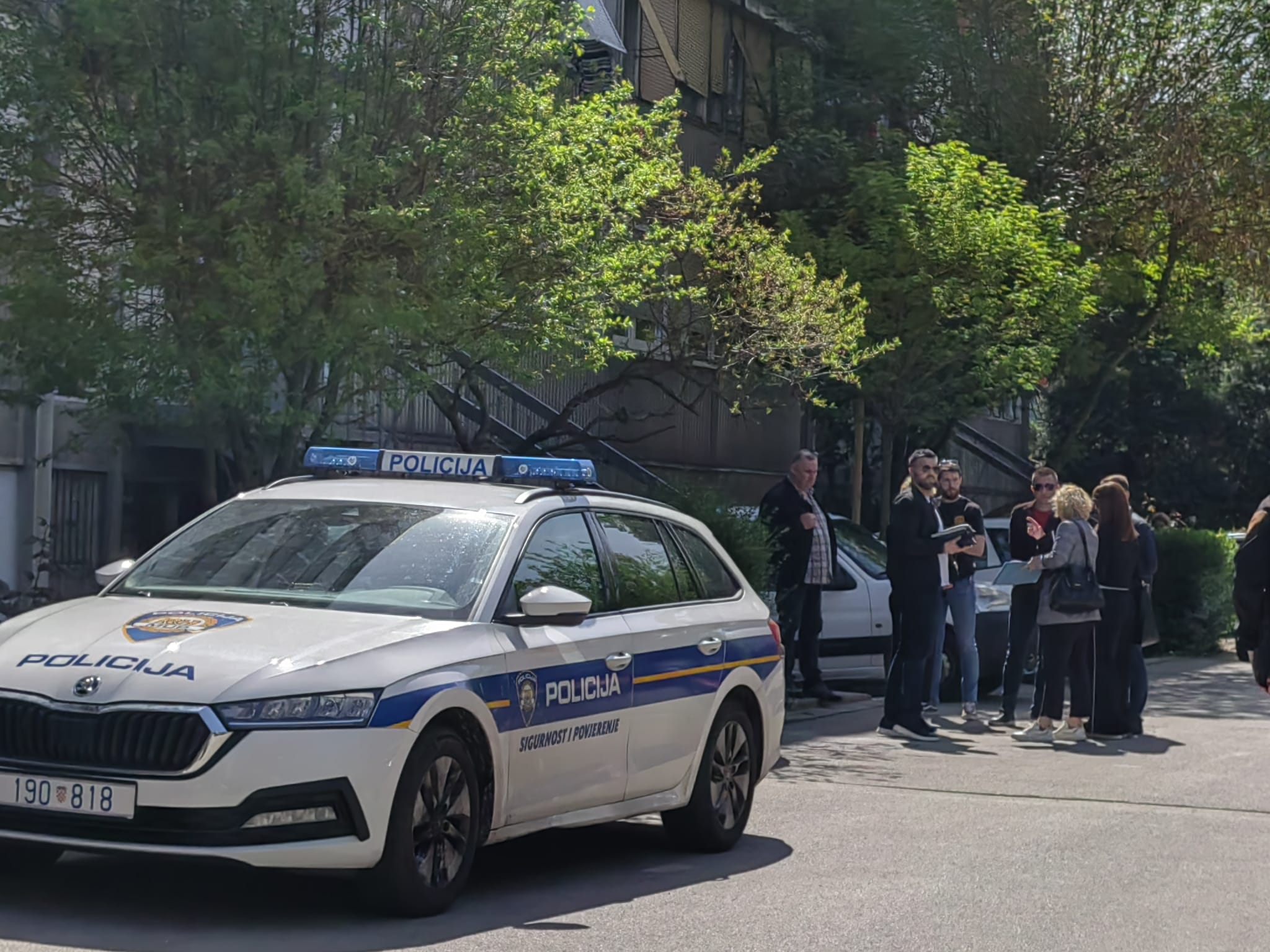 Srednjaci, policija, ubojstvo