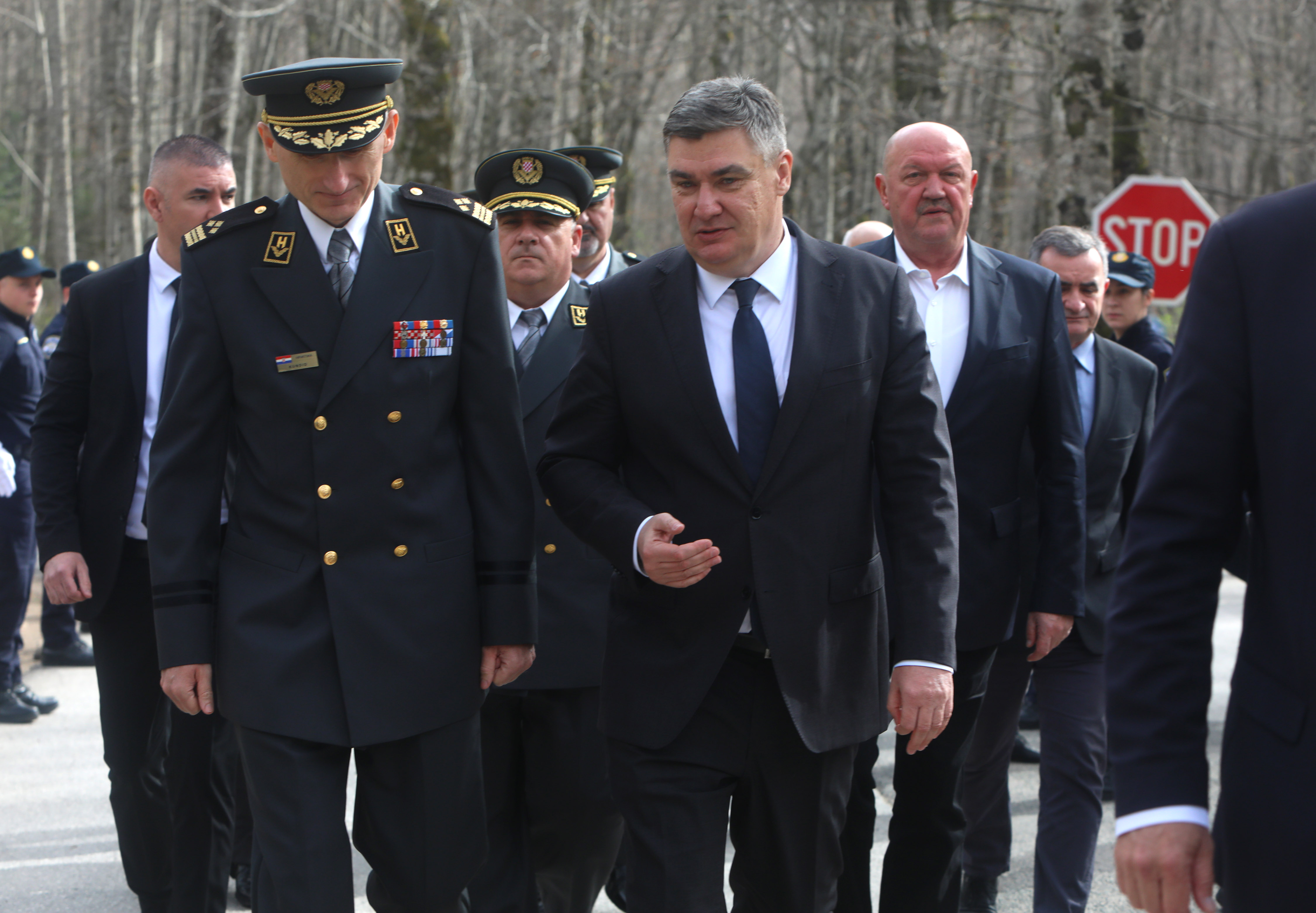 Plitvice: Predsjednik Zoran Milanović položio vjenac na 33. godišnjicu akcije Plitvice i pogibije prvog hrvatskog redarstvenika Josipa Jovića