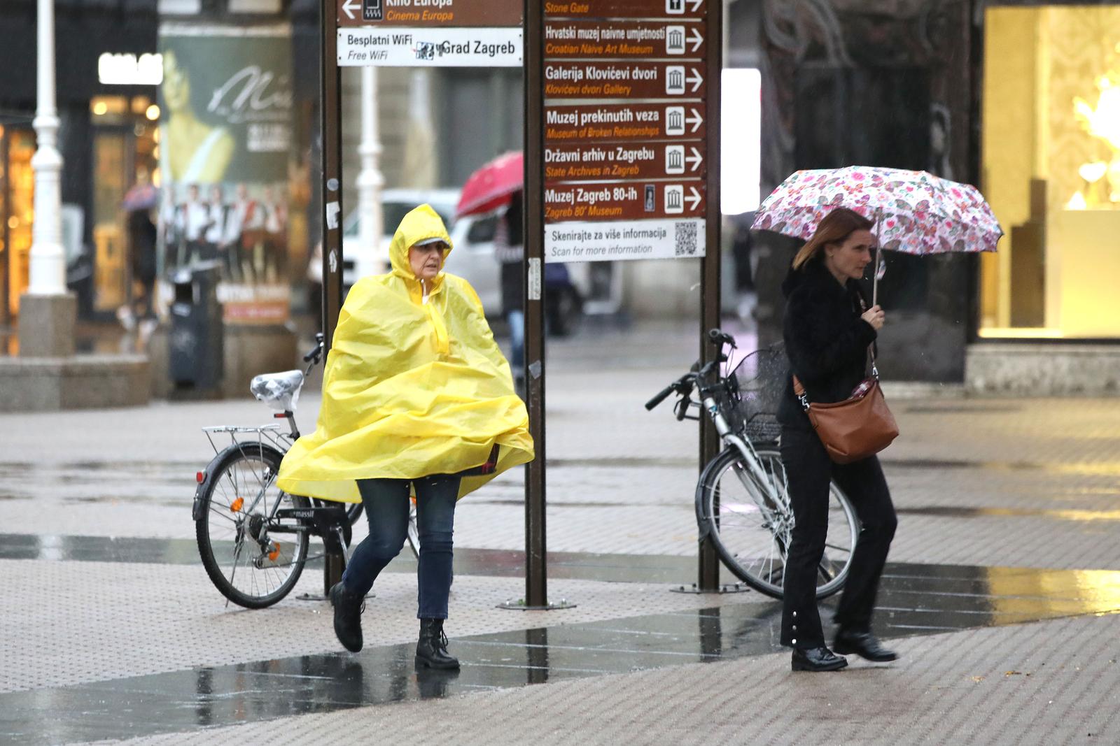 Zagreb: Kišno jutro u centru grada