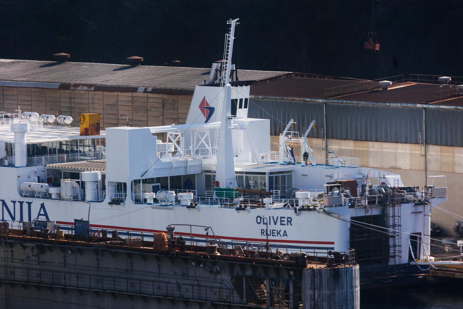 Jadrolinijin trajekt Vela Luka preimenovan je u Oliver