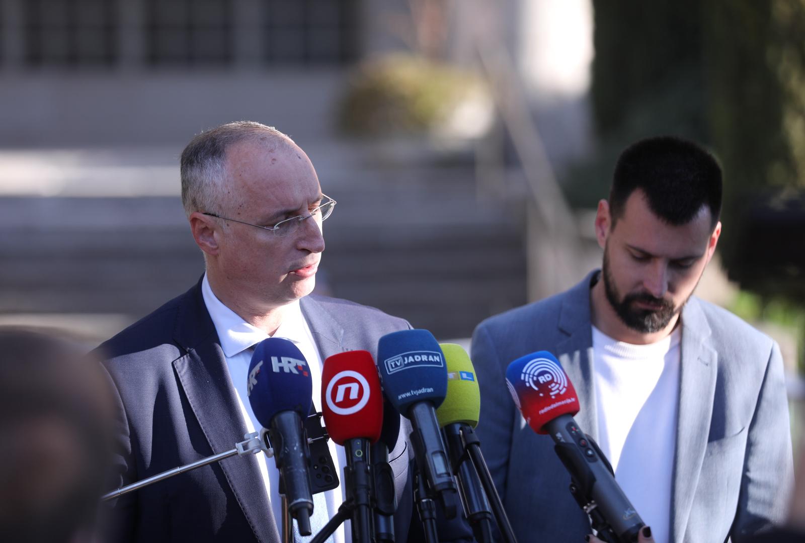 Split: Puljak i Ivošević na konferenciji govorili o jučerašnjem napadu na Bojana Ivoševića