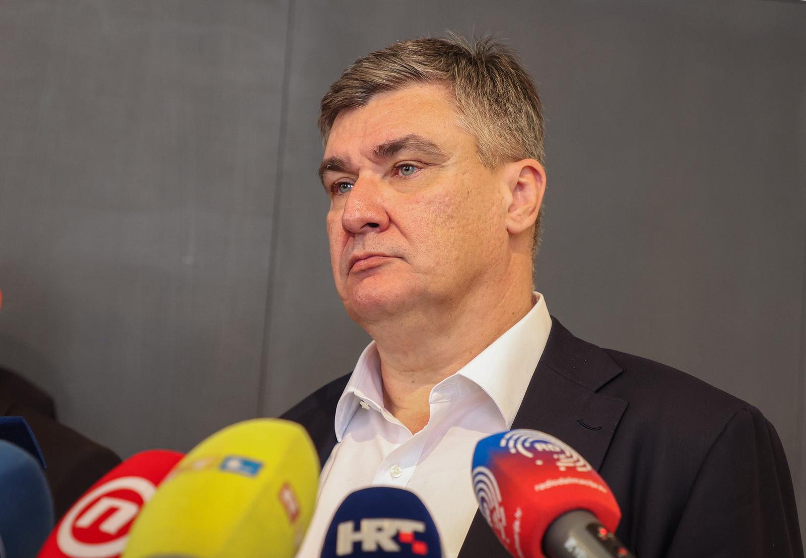 Predsjednik Zoran Milanović obišao obnovljenu staru gradsku vijećnicu u centru Splita