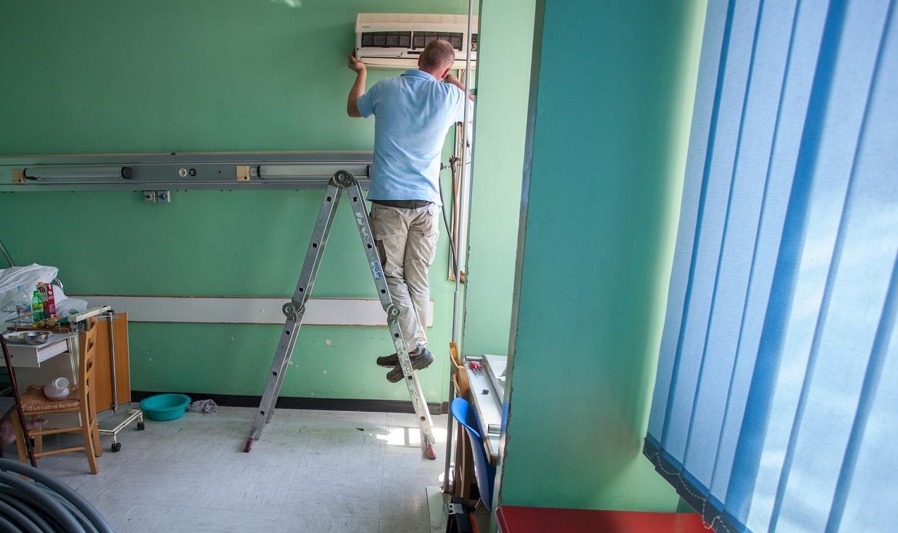 Rijeka: Zbog velikih vru?ina u KBC-u Suak ugra?uju se klima ure?aji u sobe za pacijente