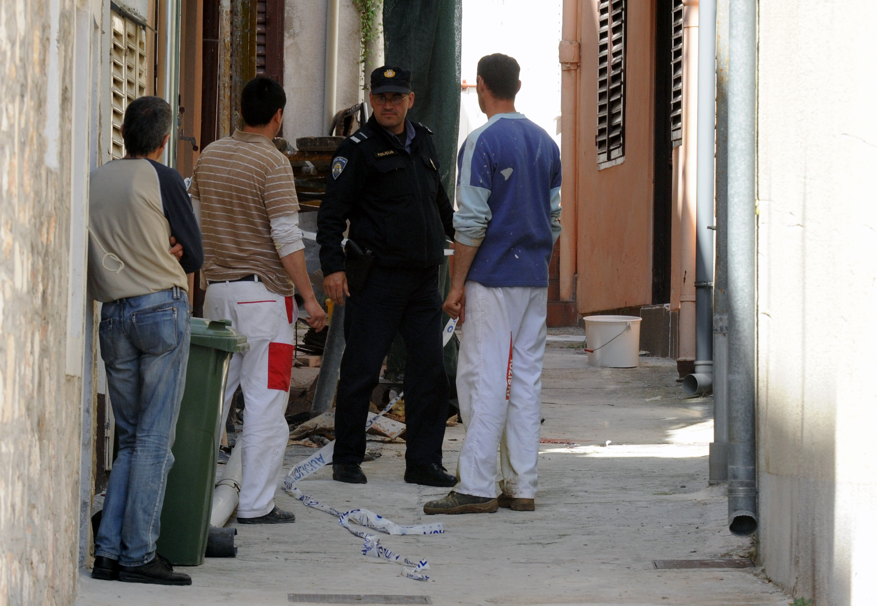 Vodice: Prilikom popravka zgrade radnik pao sa skele i ozlijedio se