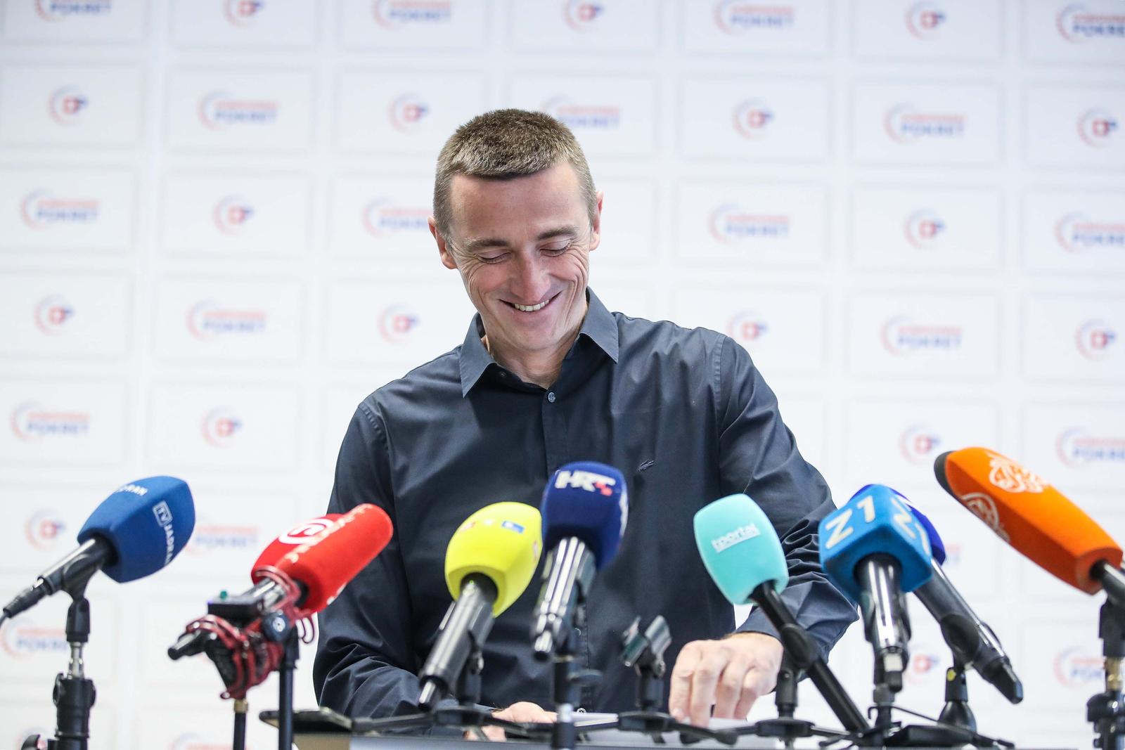 Zagreb: Ivan Penava održao konferenciju za medije